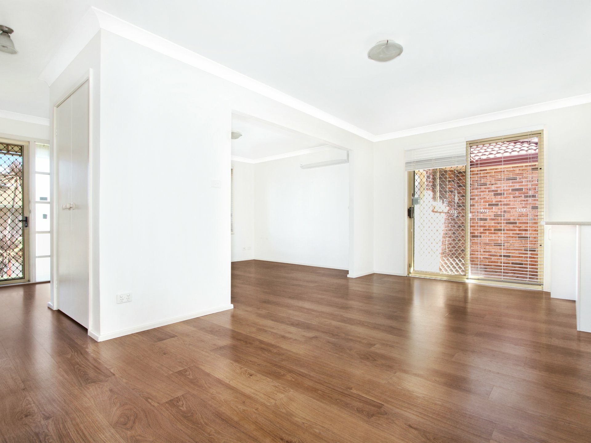 2/2 Julianne Street, DAPTO