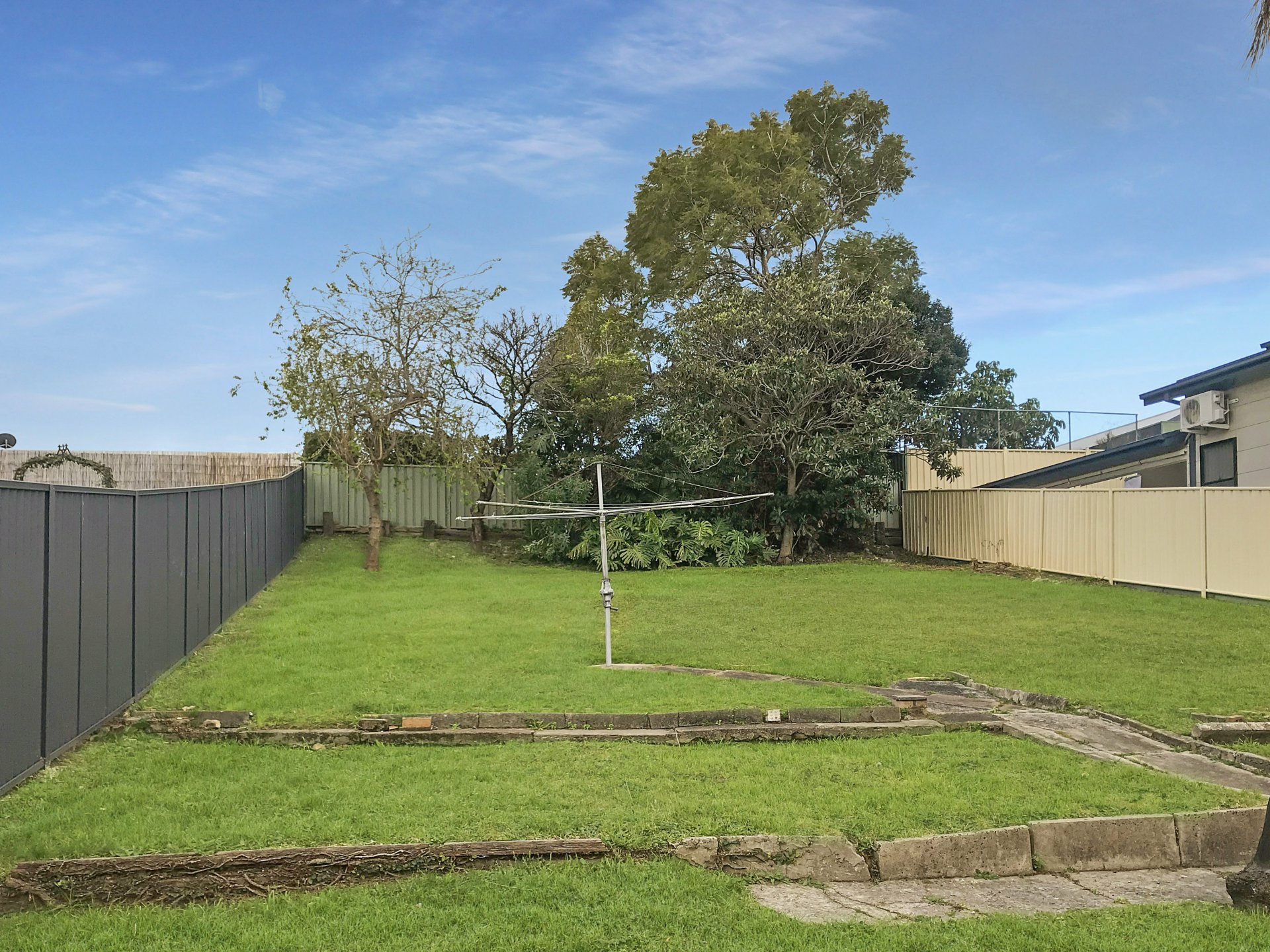 10 Gundarun Street, WEST WOLLONGONG