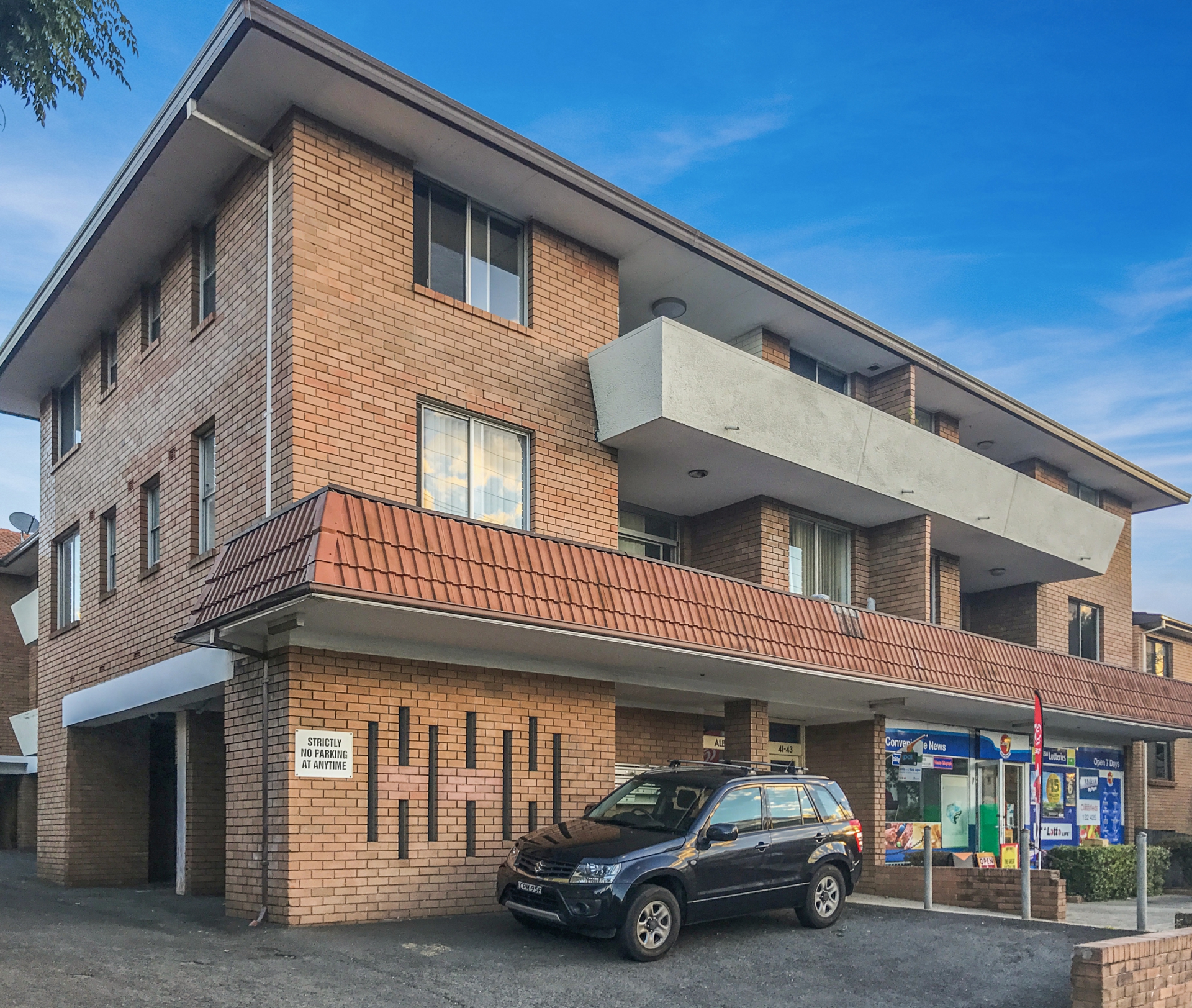 10/41-43 Bourke Street, NORTH WOLLONGONG