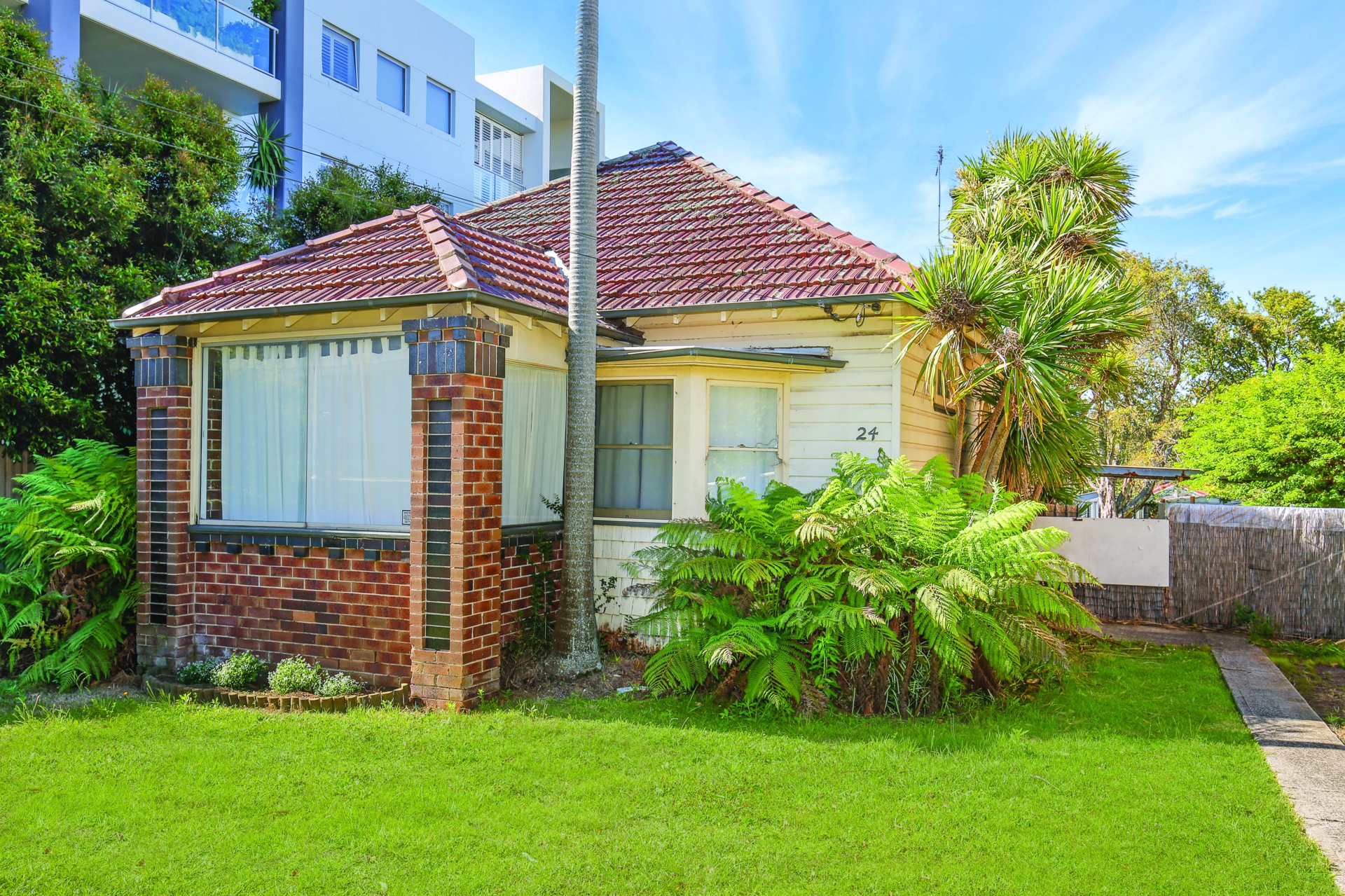 24 Bode Ave, NORTH WOLLONGONG