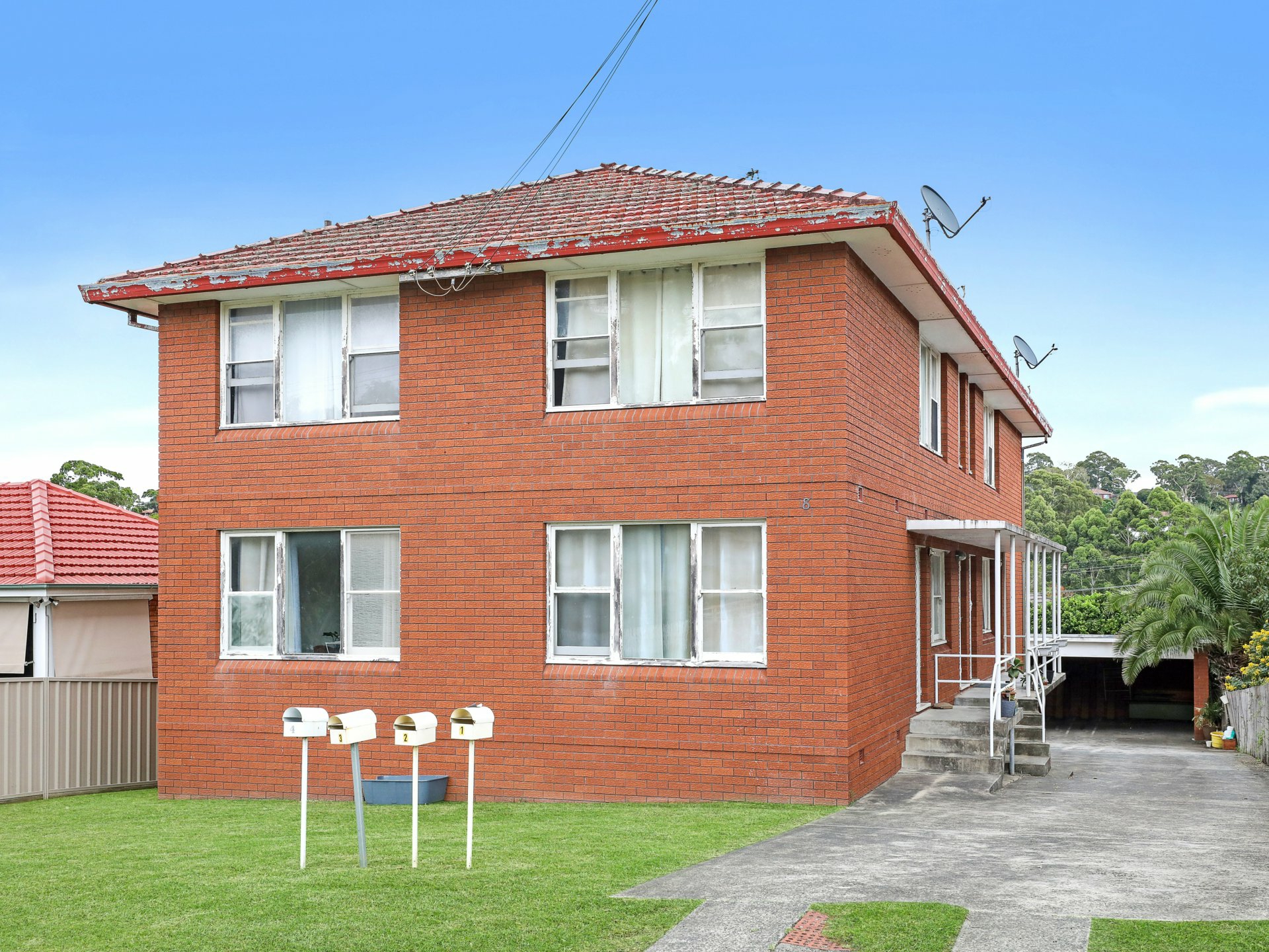 4/8 London Drive, WEST WOLLONGONG
