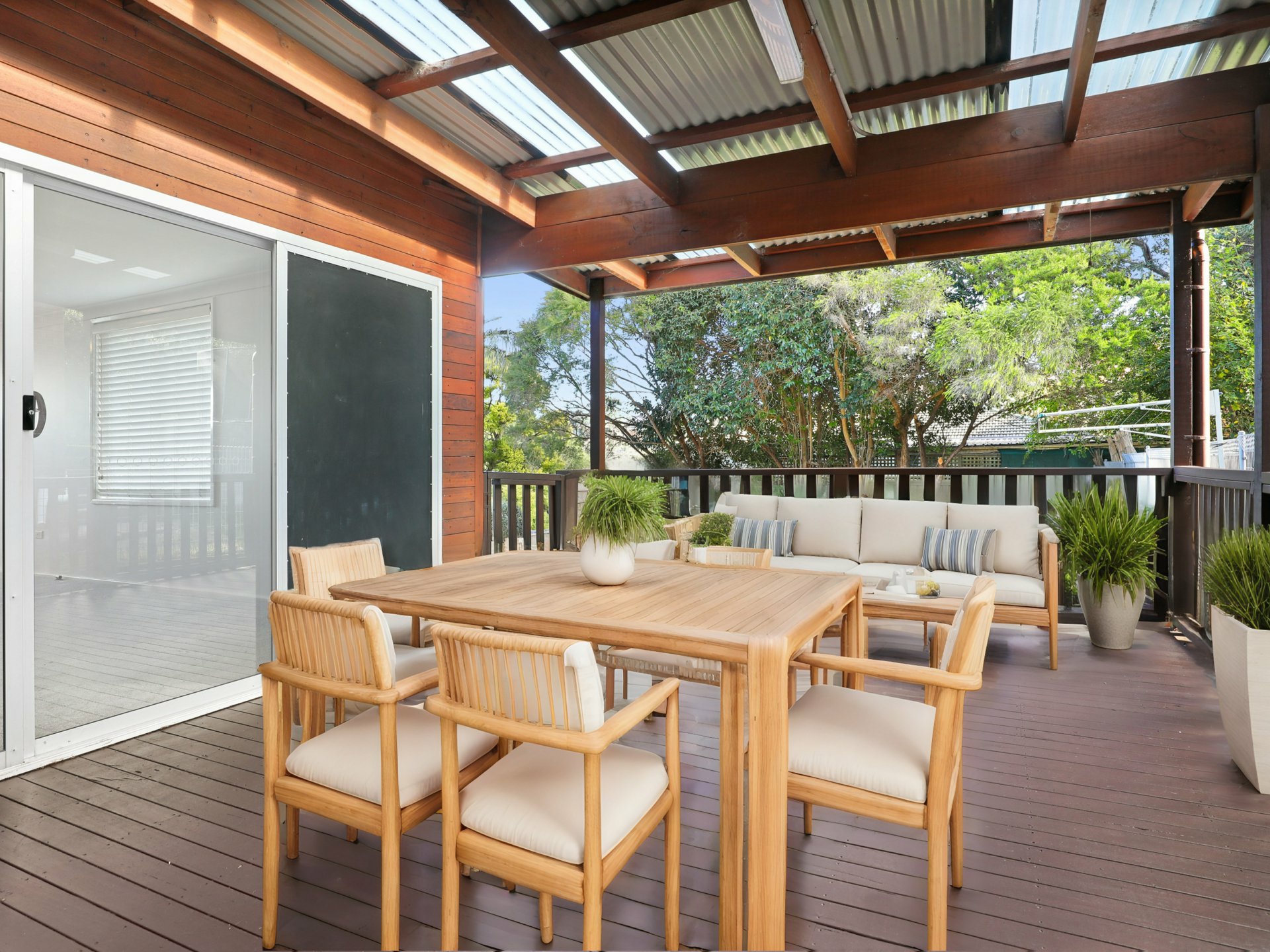 94 Jacaranda Avenue Figtree NSW Property Details LJ Hooker