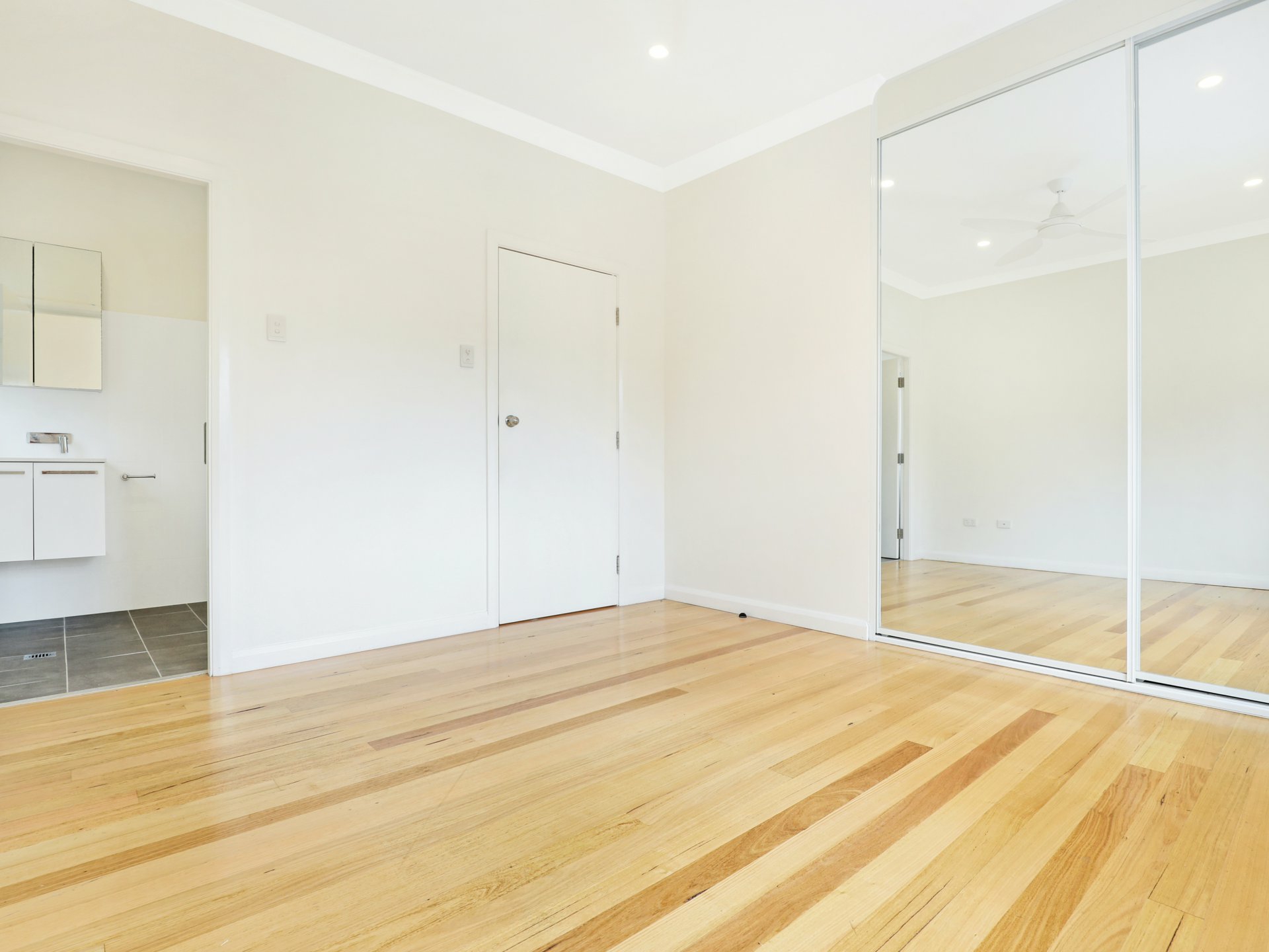 4 Allan Street, WOLLONGONG