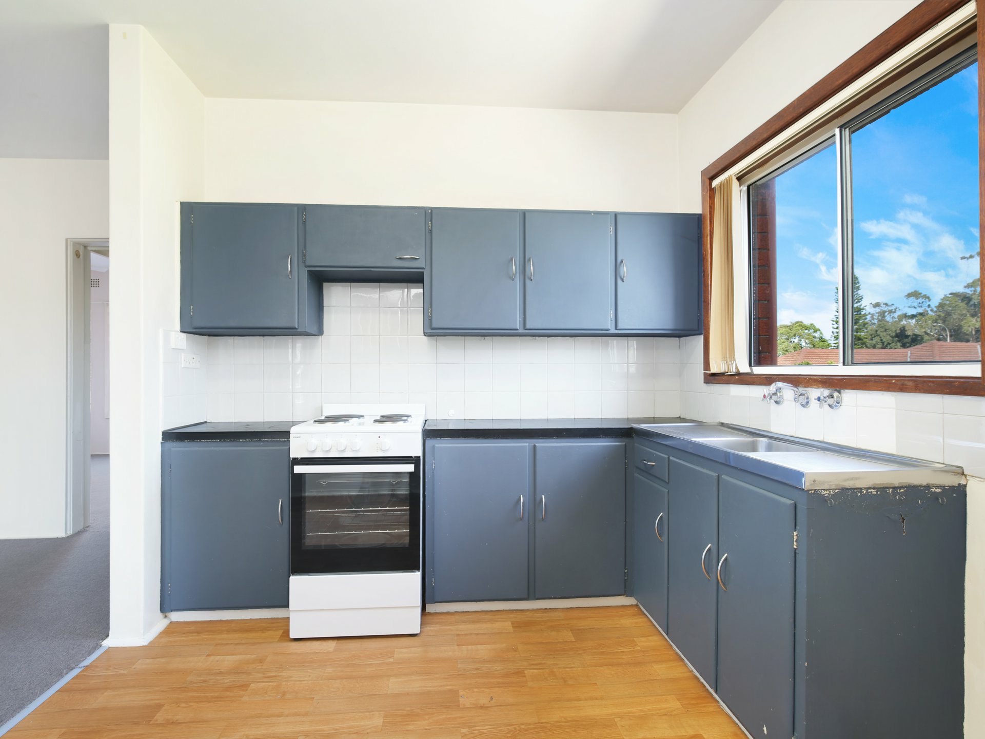8/13 George Street, WOLLONGONG