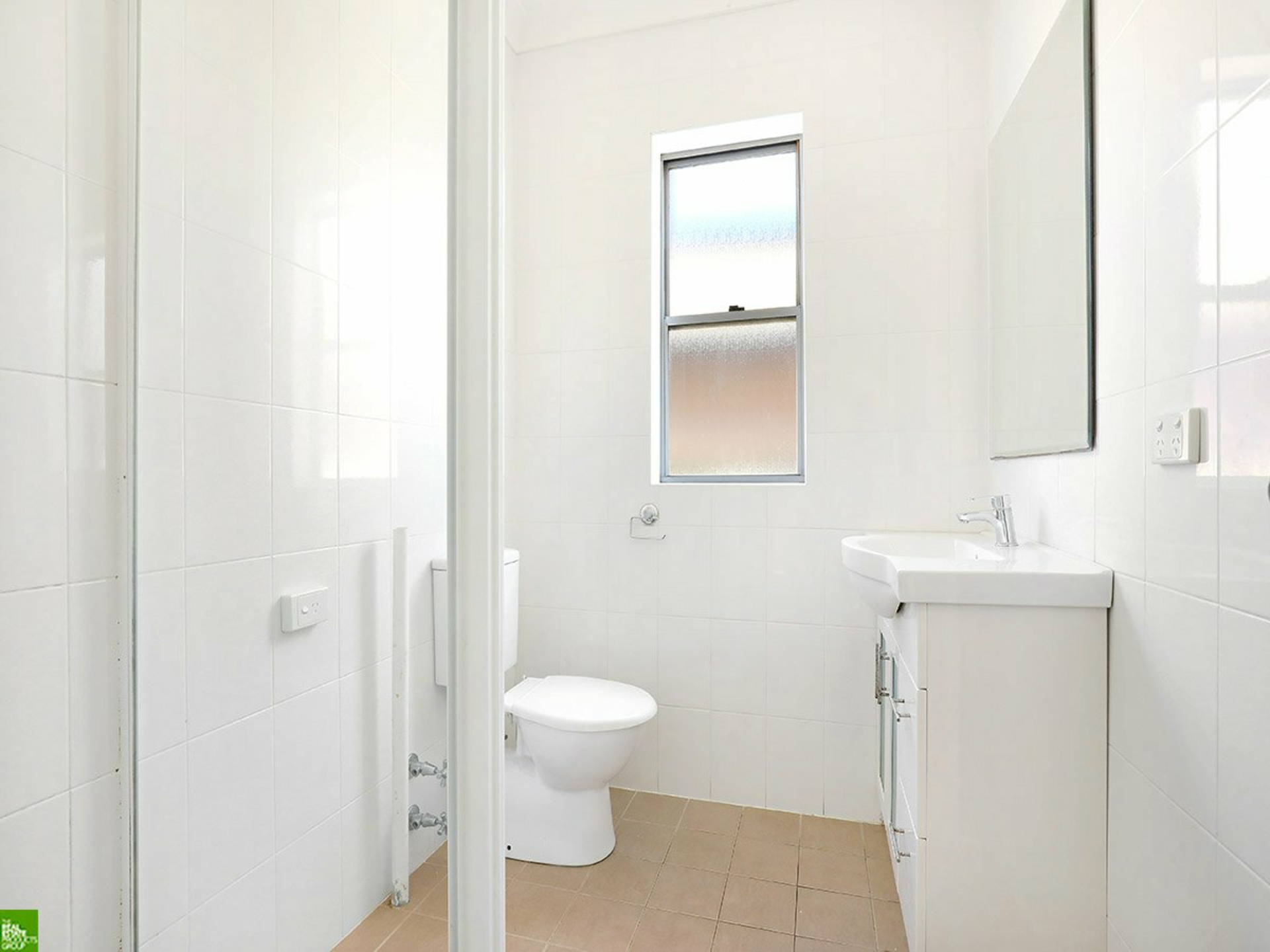 Unit 1/124 Flagstaff Road, LAKE HEIGHTS