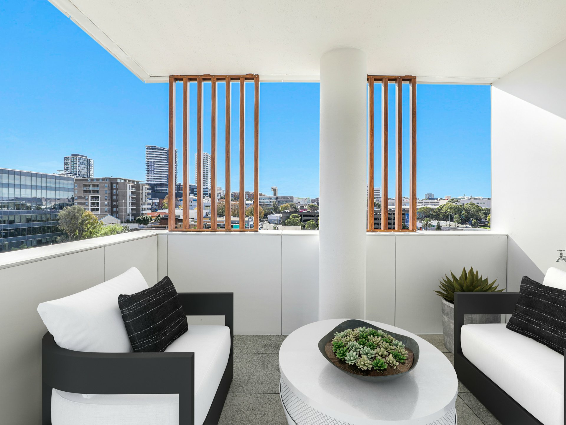 904/35 Kenny Street, WOLLONGONG