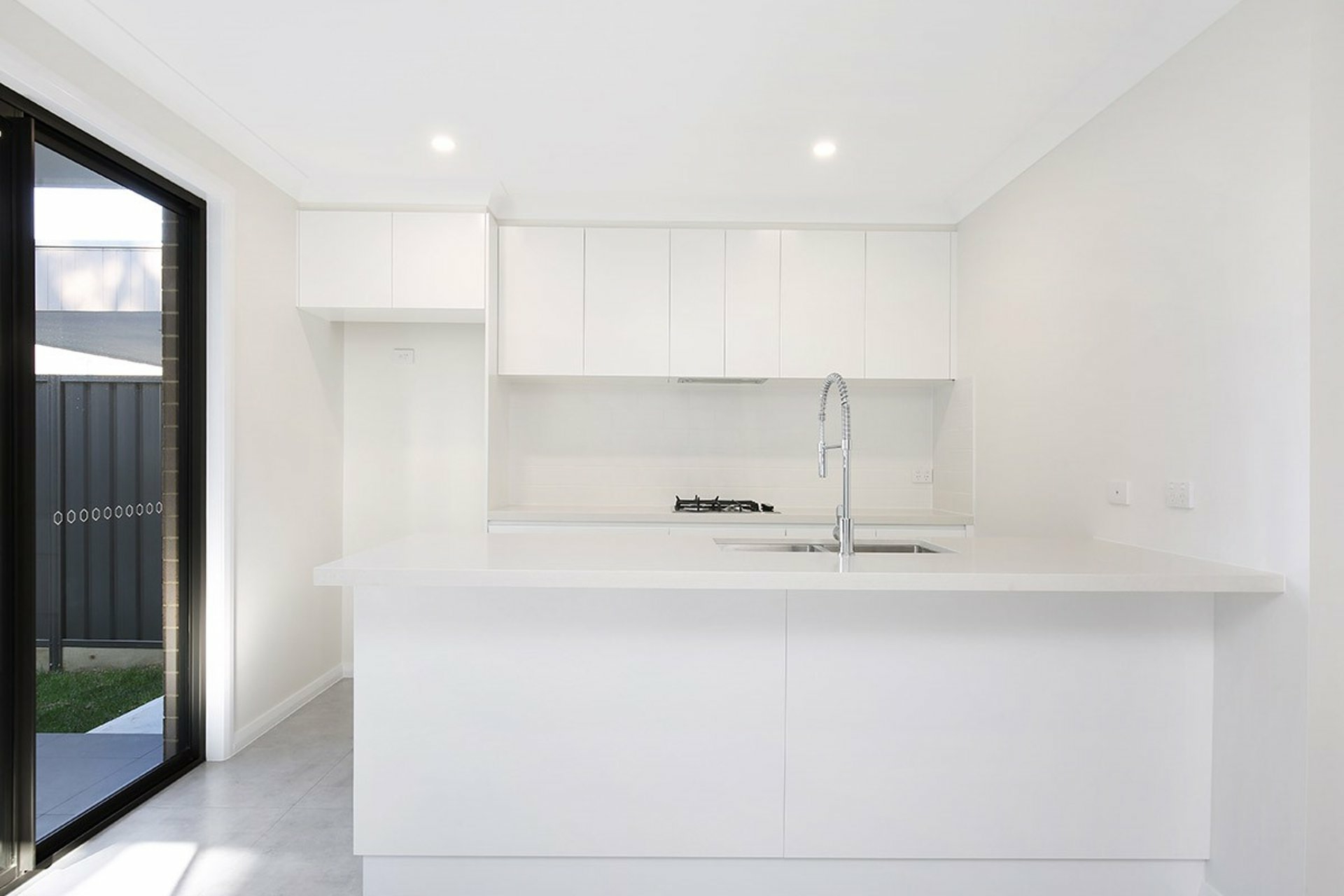 12 Lateen Close — photo 5 of 12