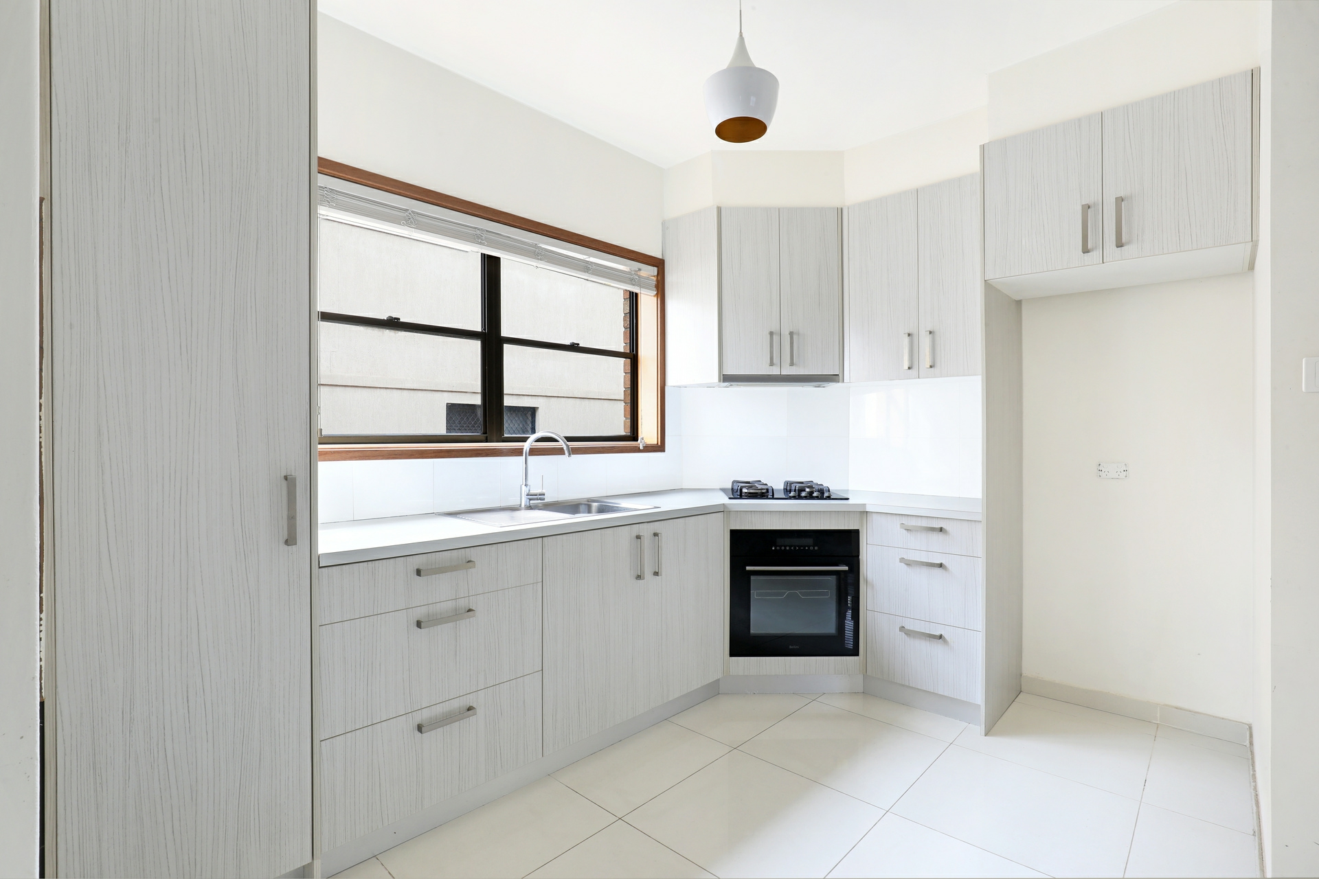 1/62 Corrimal Street — photo 3 of 6