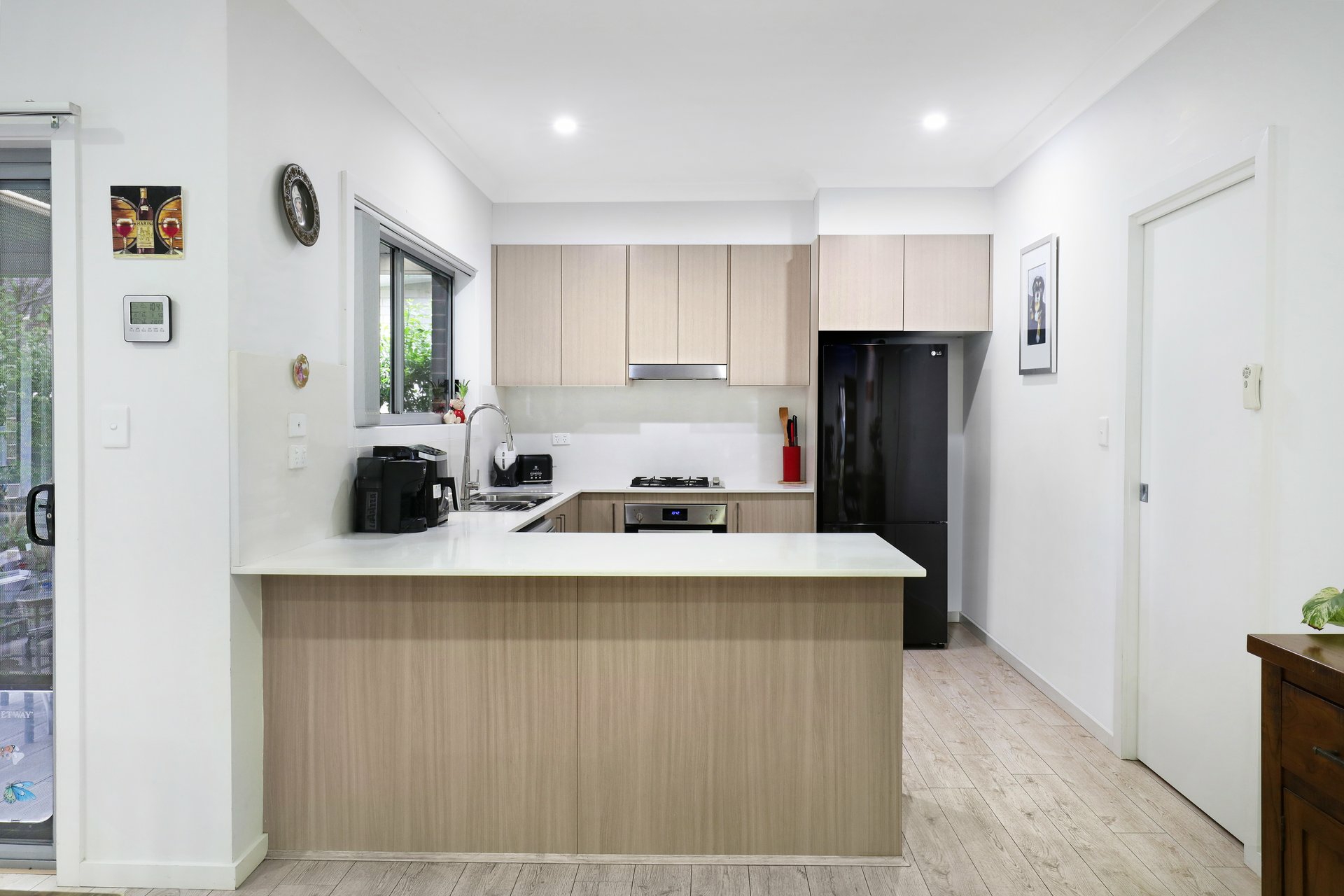4/25 Devonshire Crescent — photo 3 of 12