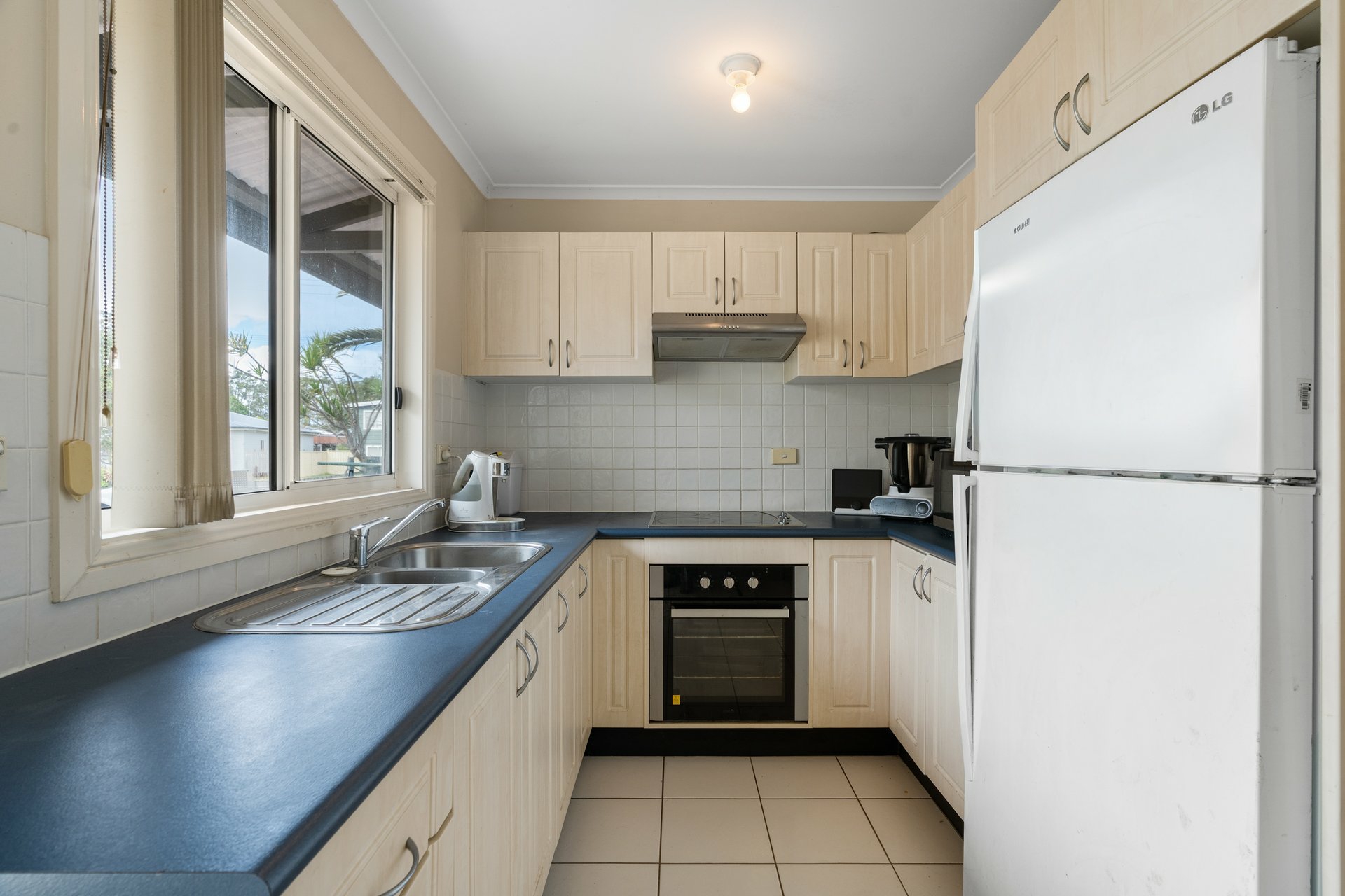 137 Jacobs Drive — photo 4 of 13