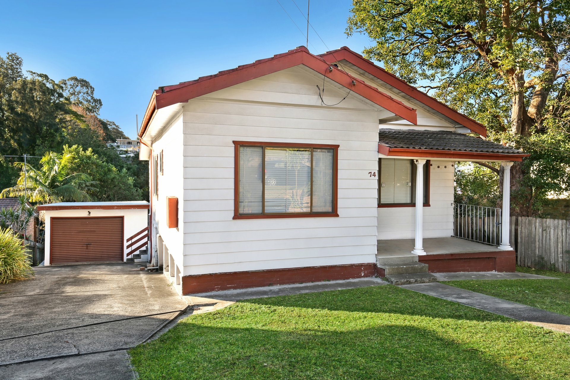 74 Rowland Avenue — photo 2 of 6