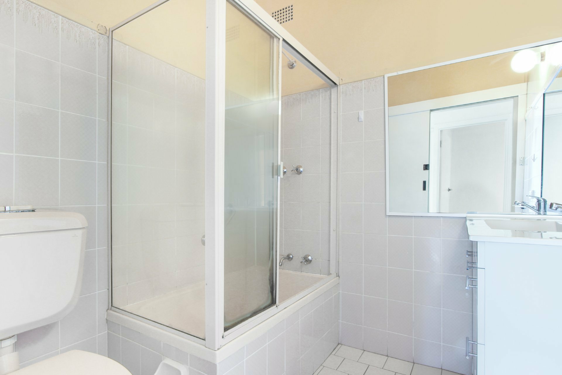31 London Drive — photo 4 of 6