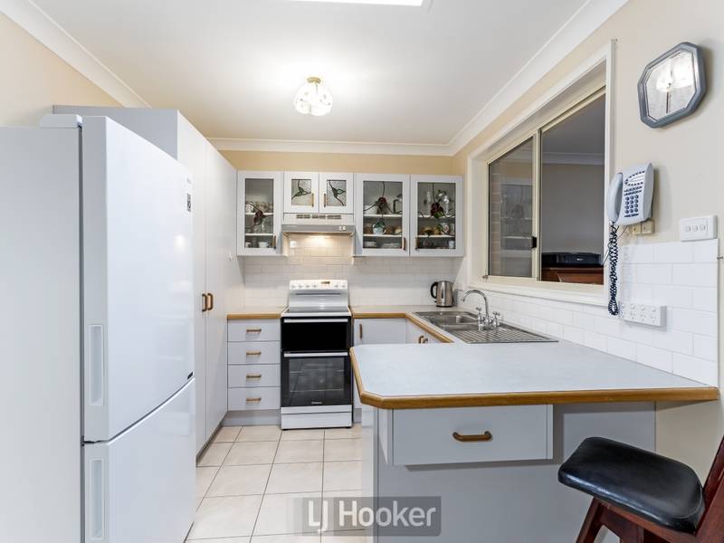 2/4 Deal Street, MOUNT HUTTON