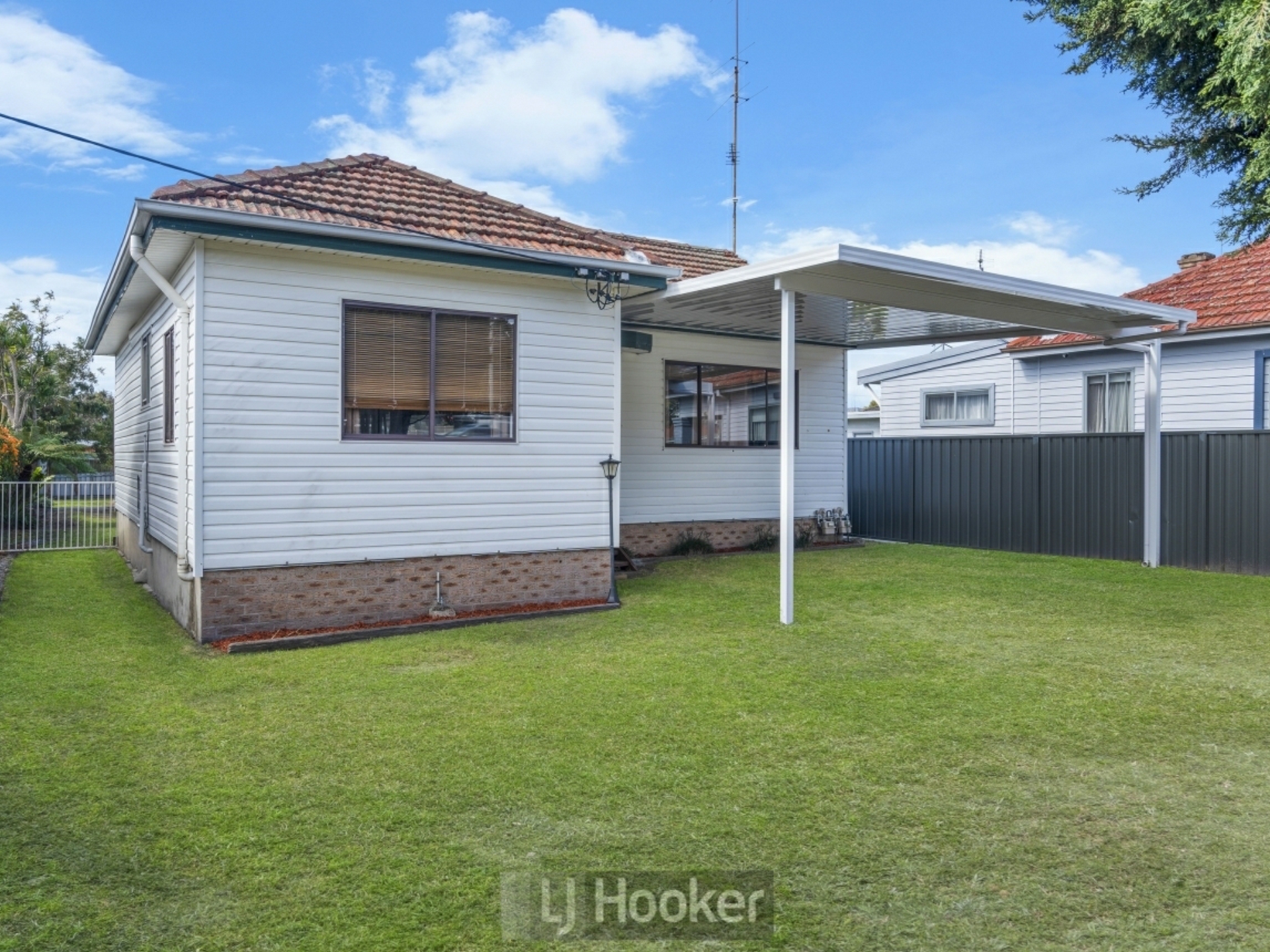 421 Pacific Highway, Belmont