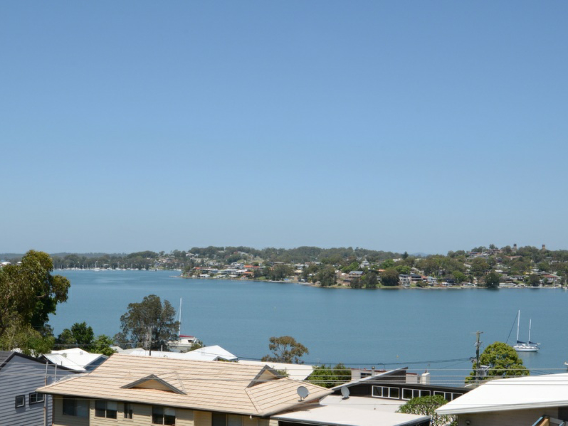 75 Alkrington Avenue, FISHING POINT