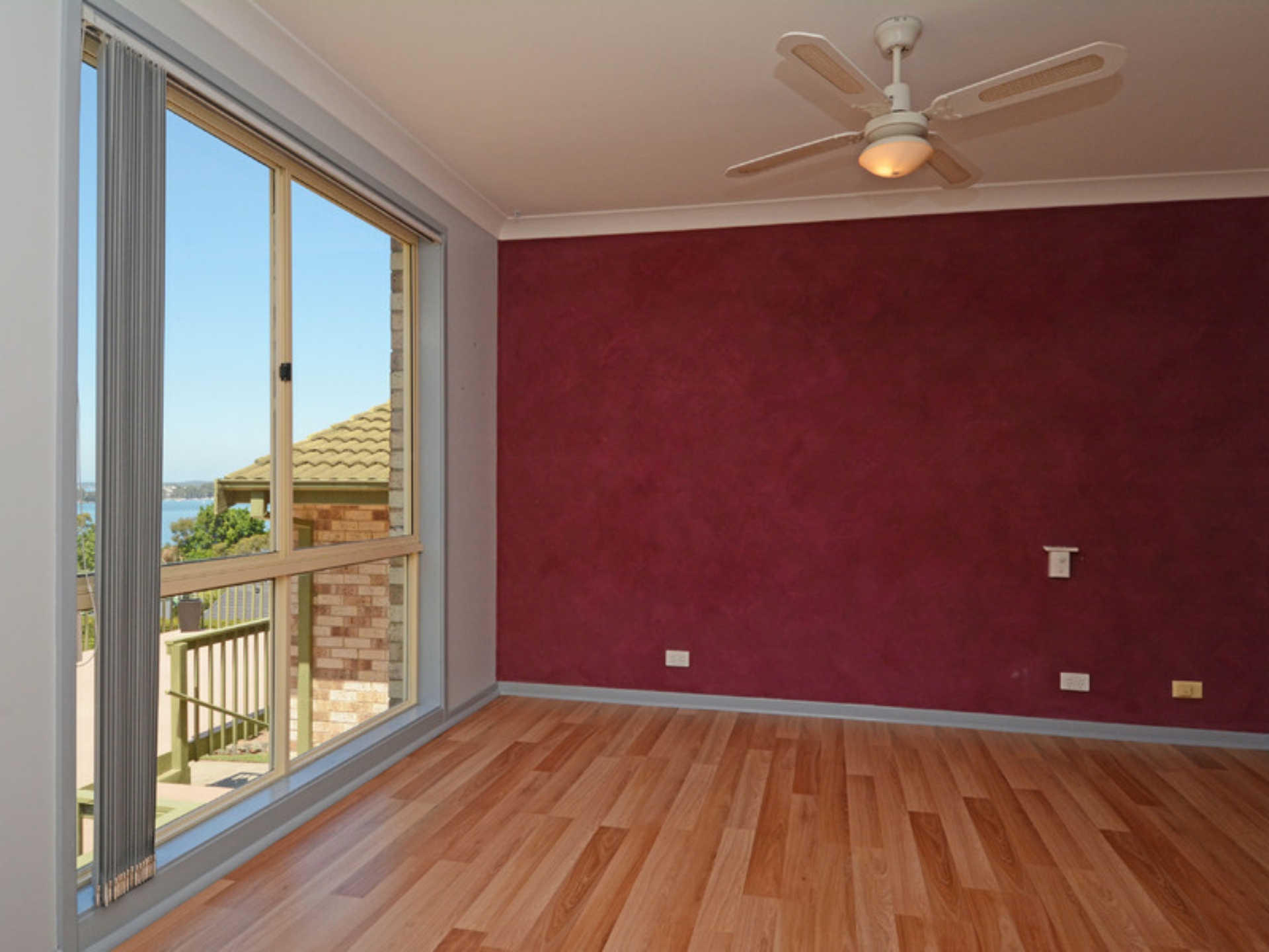 75 Alkrington Avenue, FISHING POINT