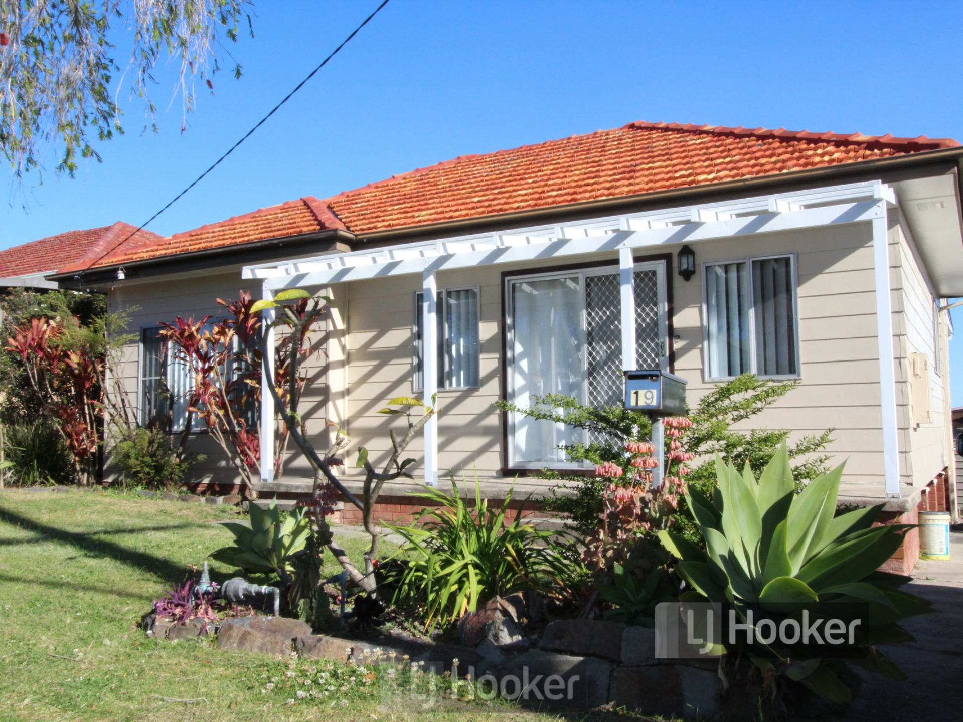 19 Dudley Road, CHARLESTOWN