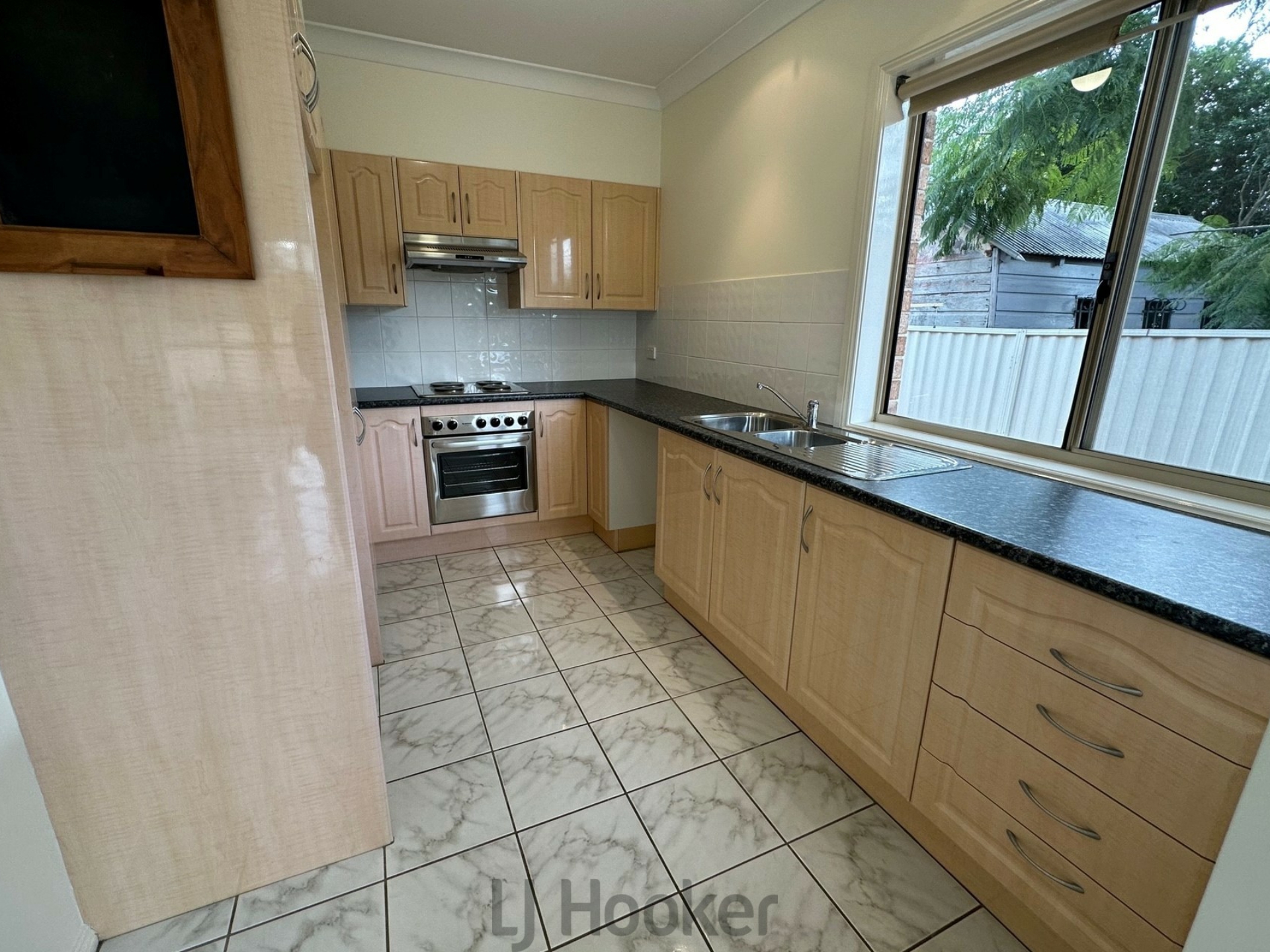 3/25 Howden Street, CARRINGTON
