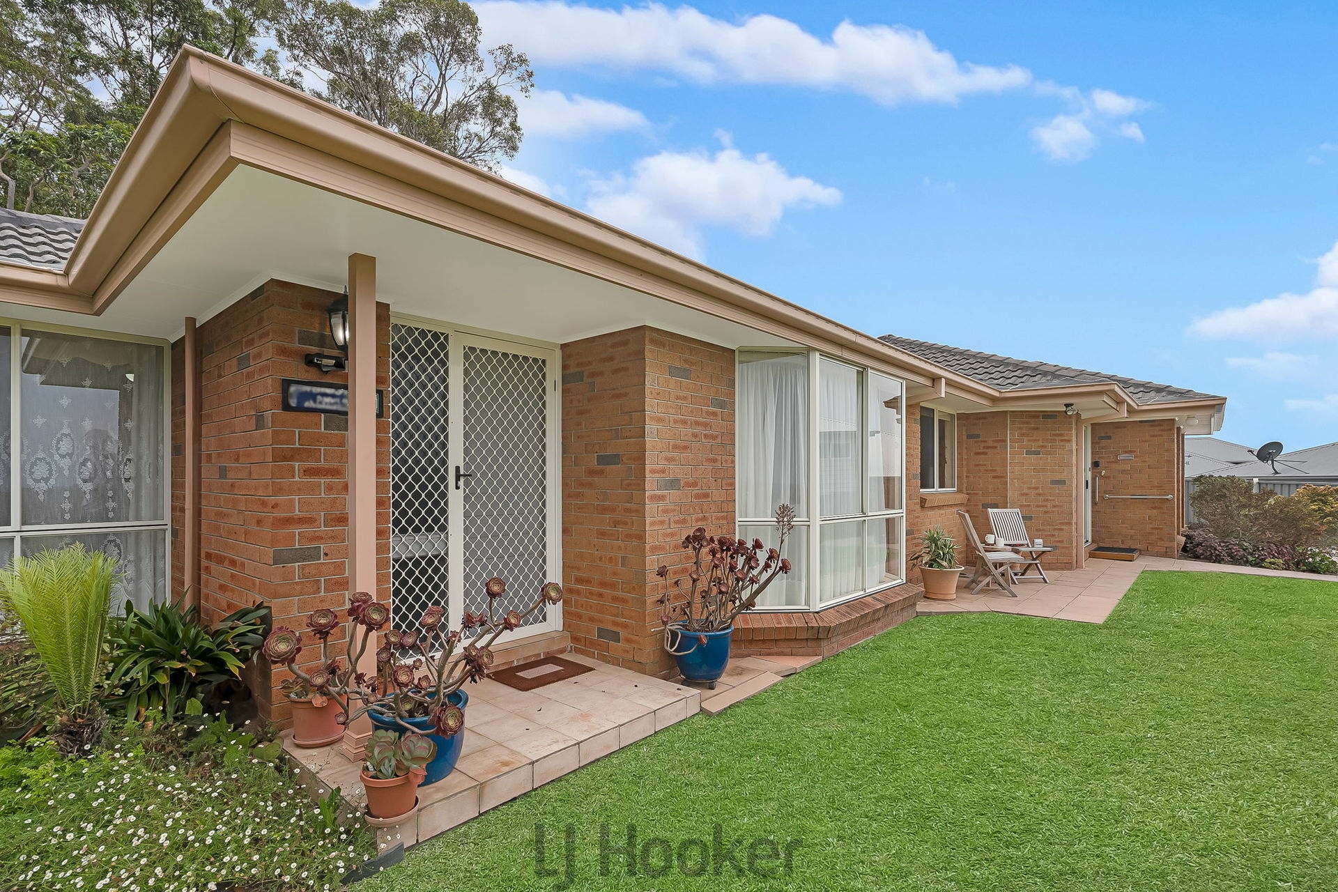 19 Outlook Close Mount Hutton NSW House for Sale LJ Hooker