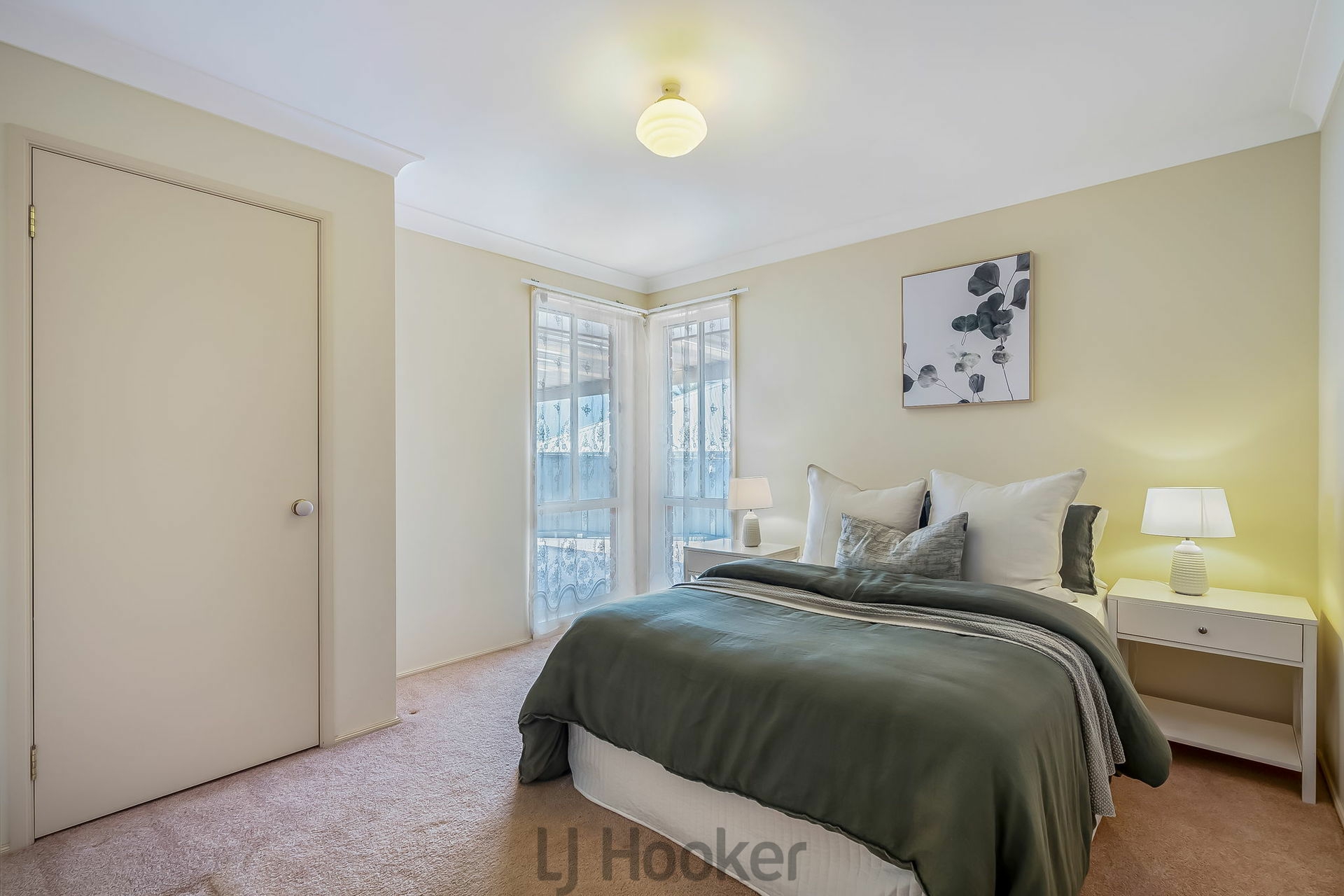 19 Outlook Close, Mount Hutton