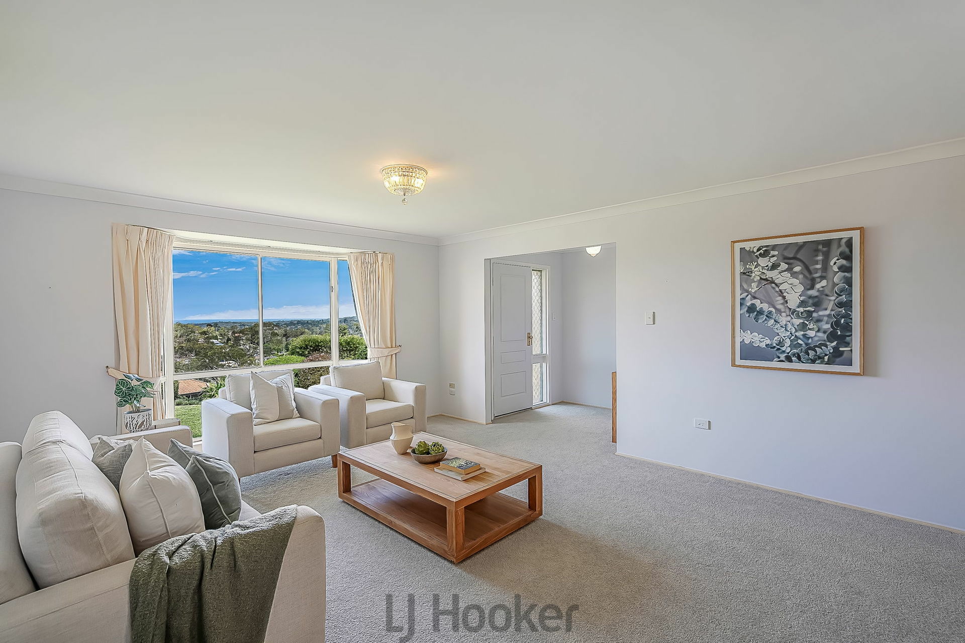 19 Outlook Close, Mount Hutton
