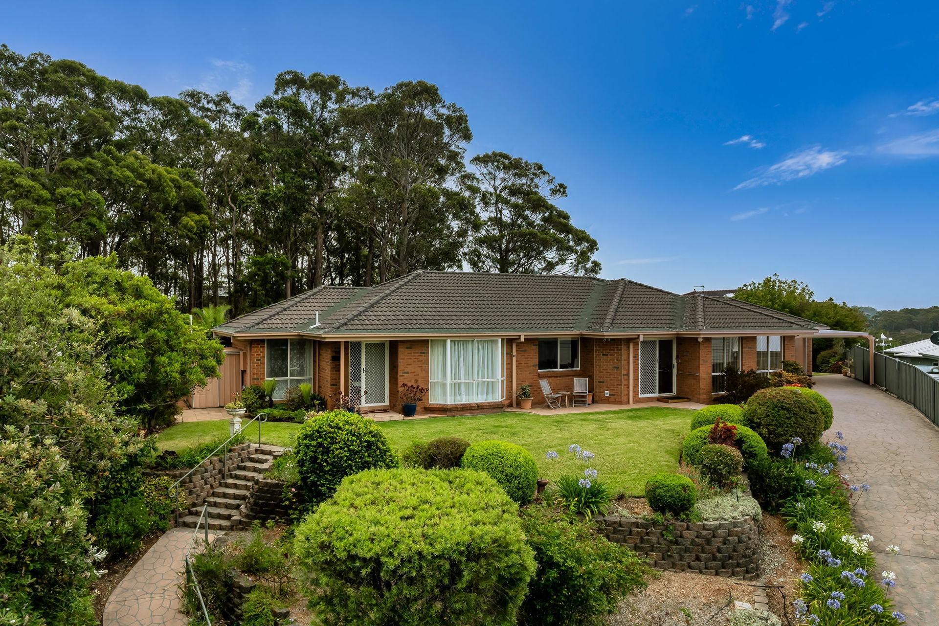 19 Outlook Close, Mount Hutton