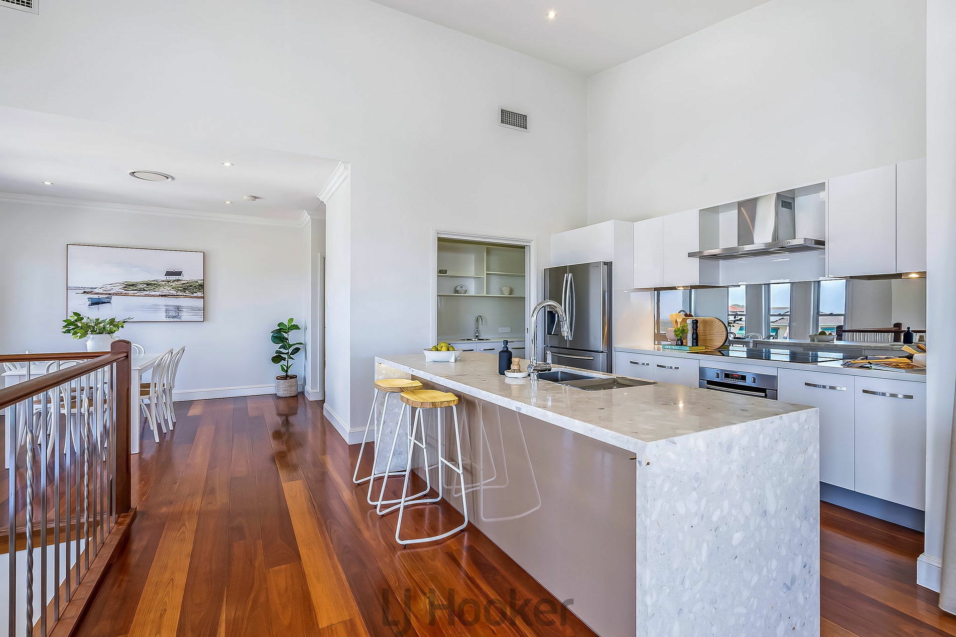 66 Mirambeena Street, BELMONT NORTH