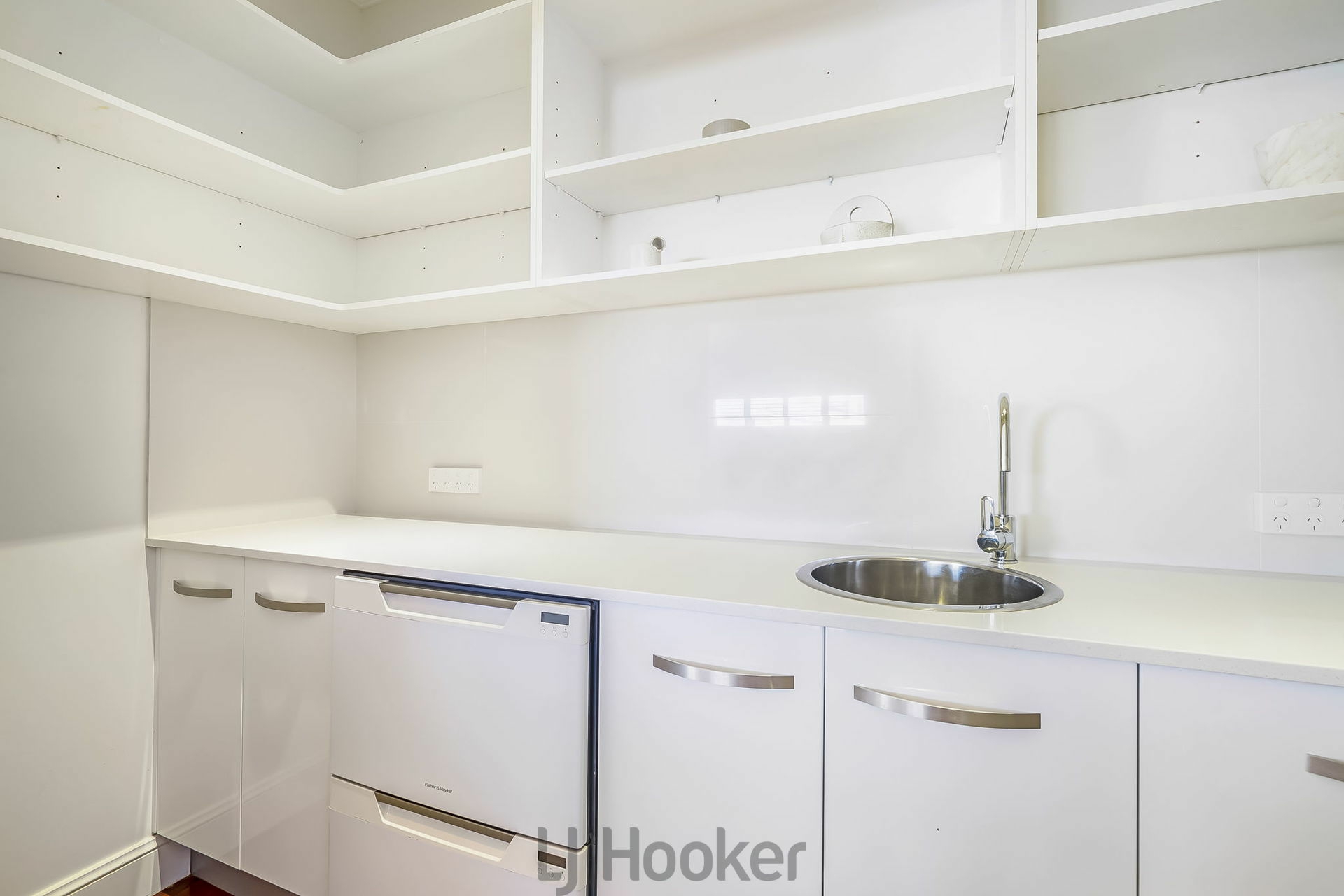 66 Mirambeena Street, BELMONT NORTH