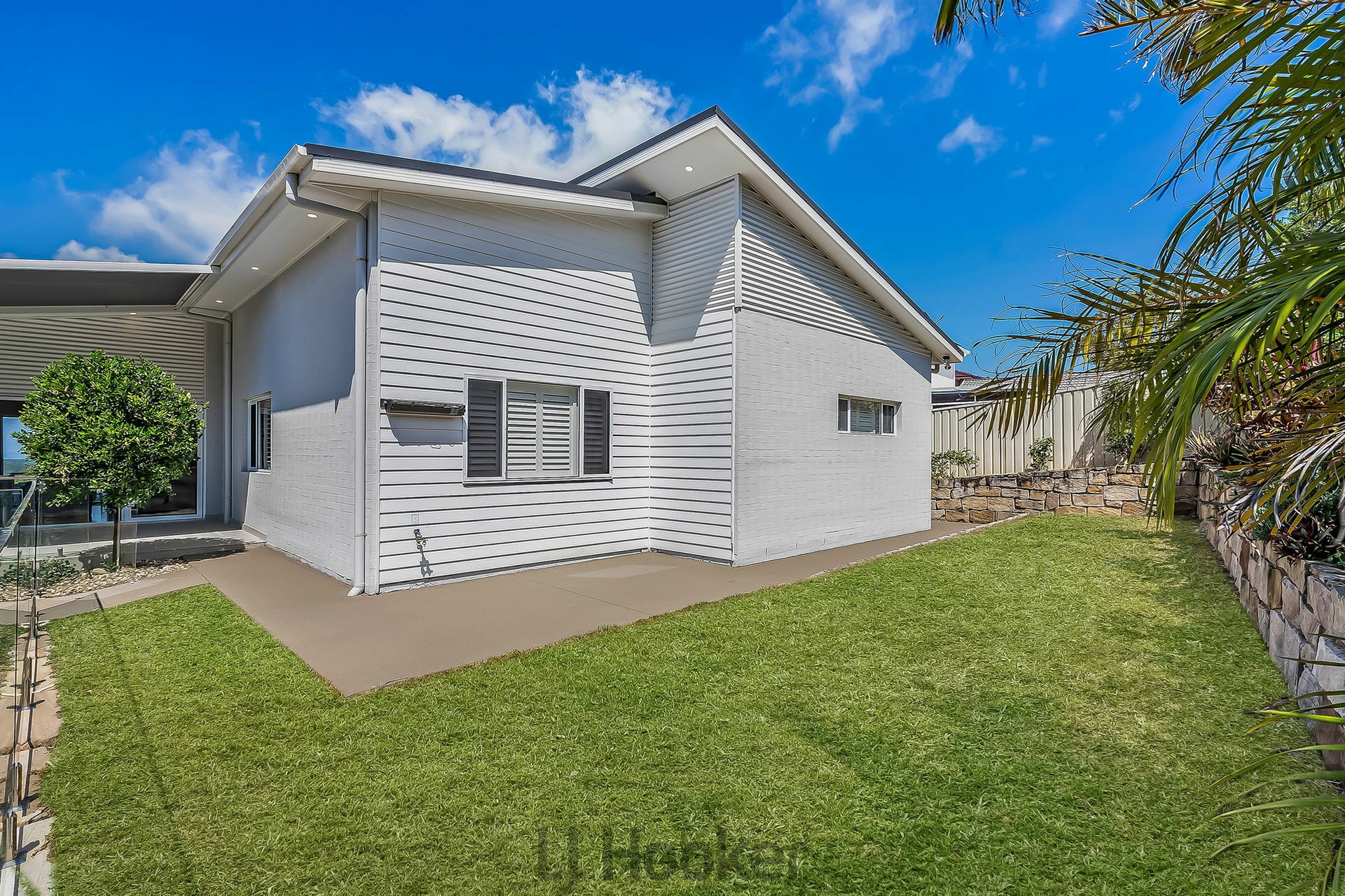 66 Mirambeena Street, BELMONT NORTH