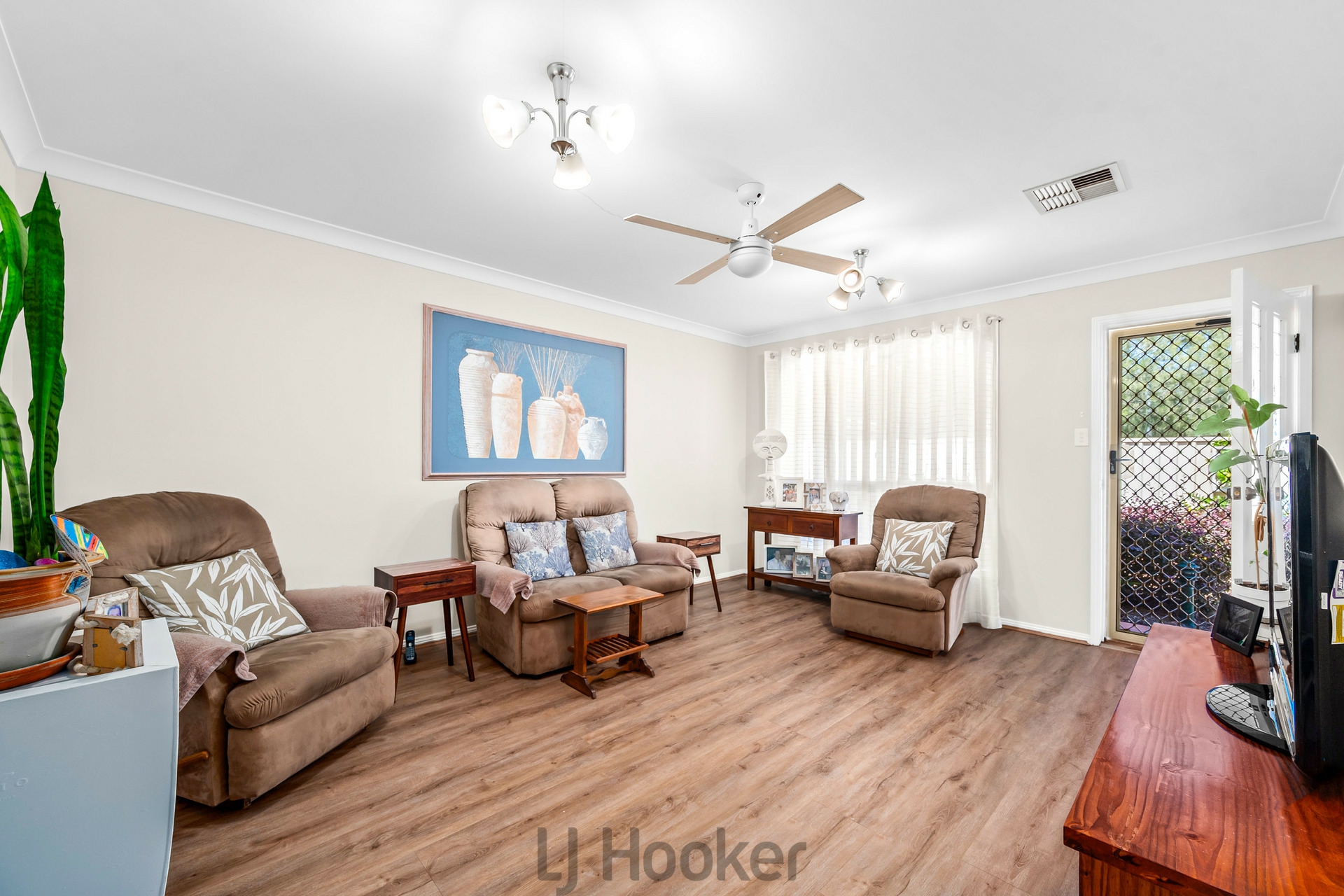 3/38 Albert Street Warners Bay NSW Property Details LJ Hooker