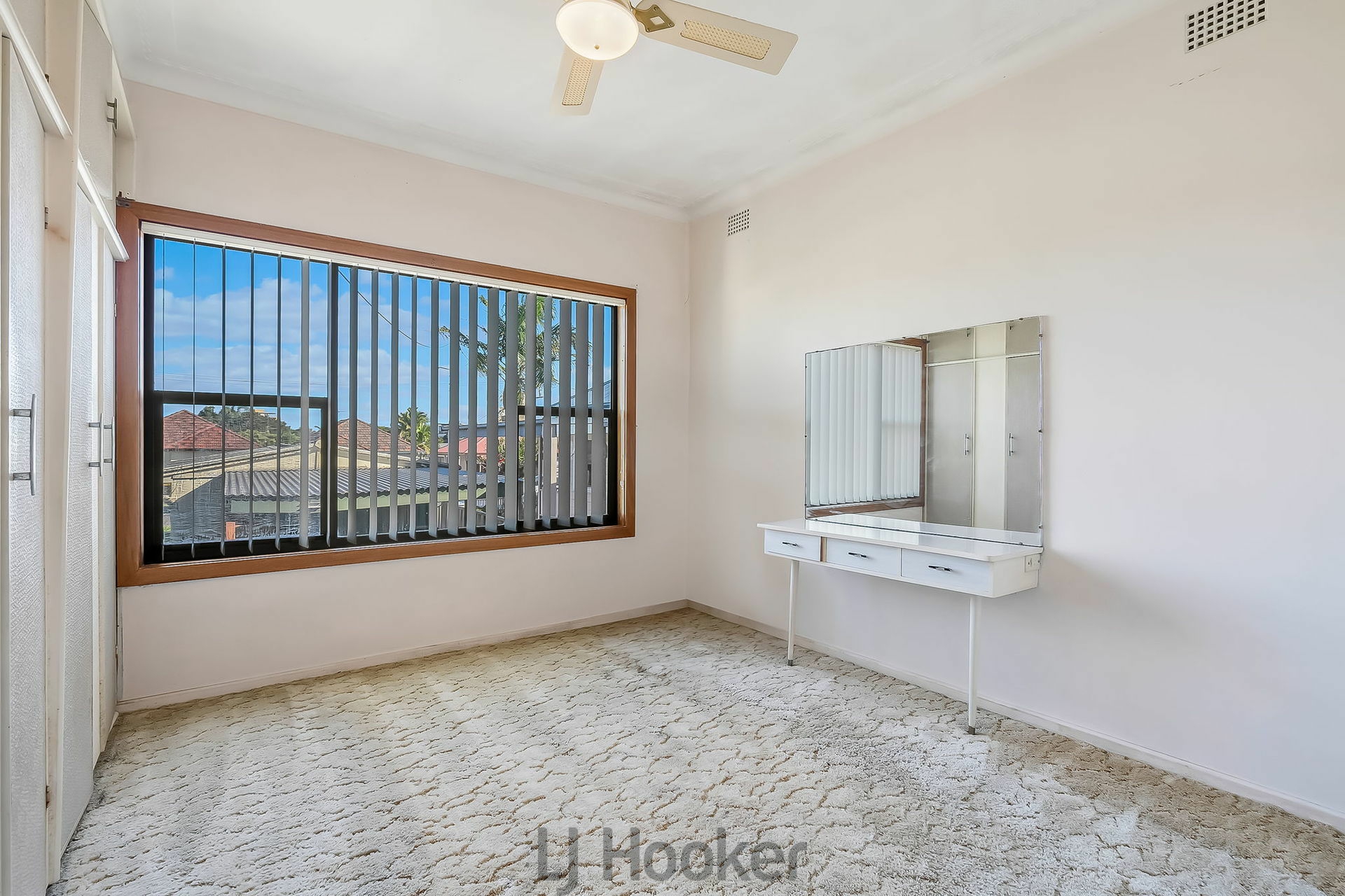 5 Marks Street Belmont NSW Property Details LJ Hooker