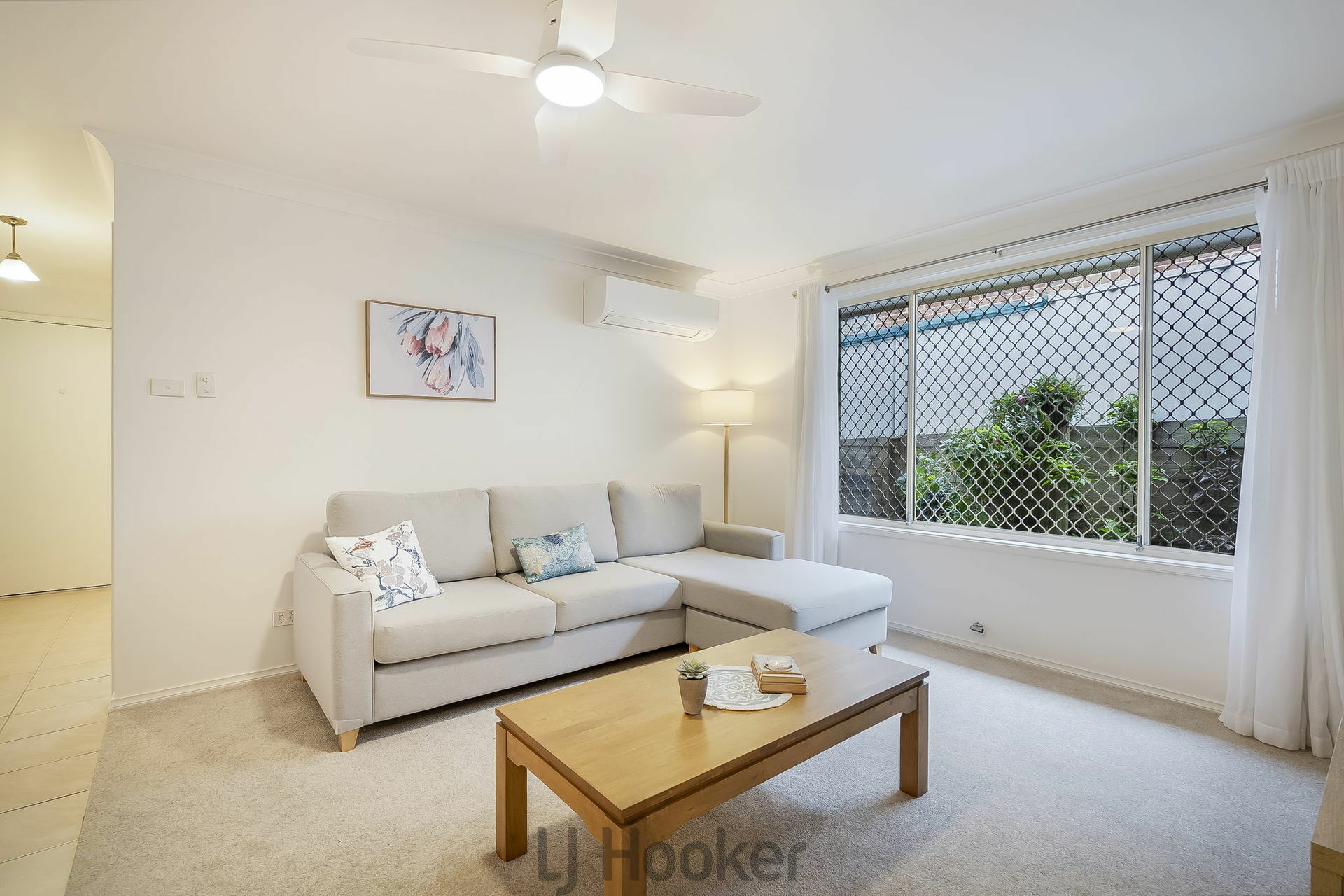 2/4 Deal Street, MOUNT HUTTON