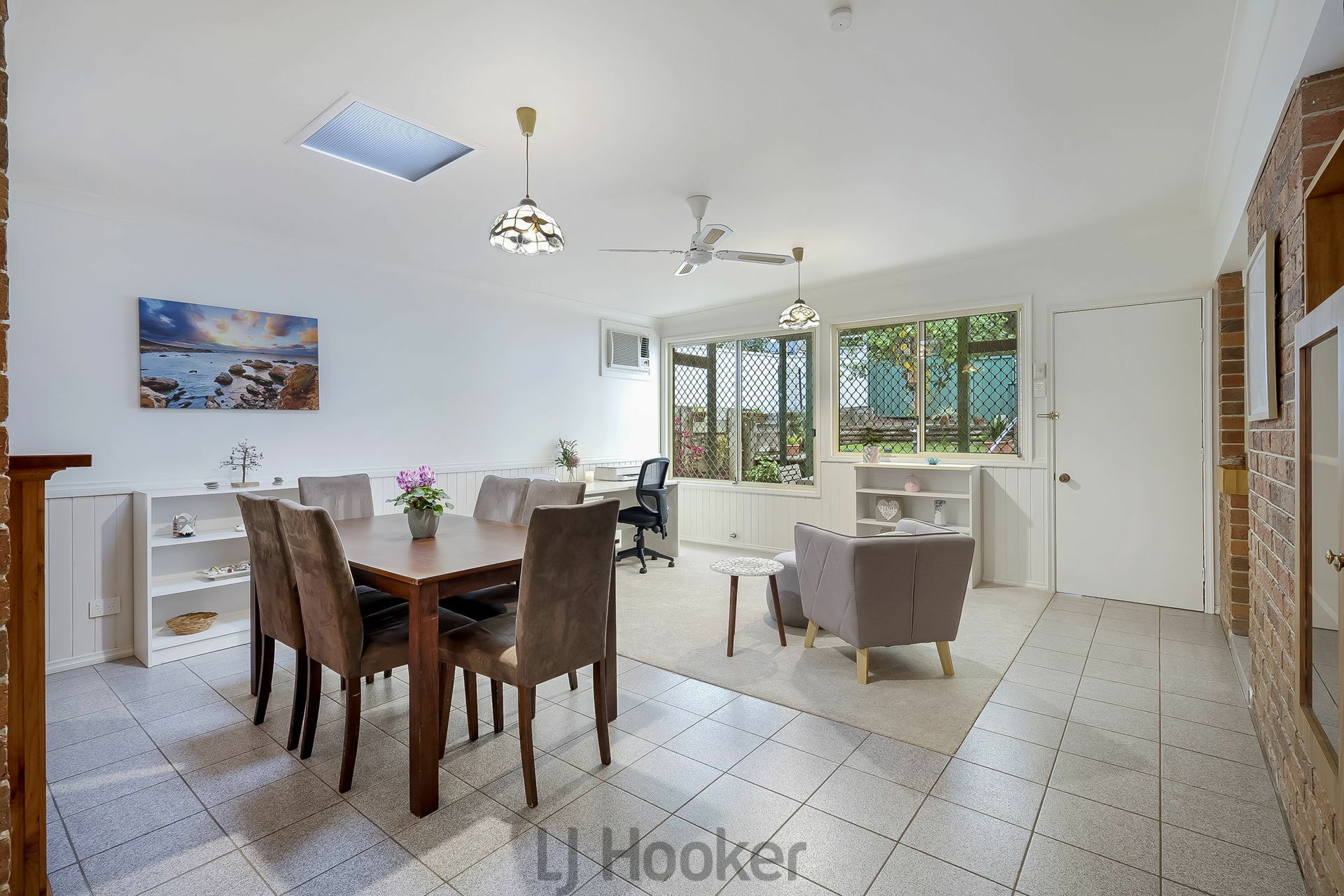 2/4 Deal Street, MOUNT HUTTON