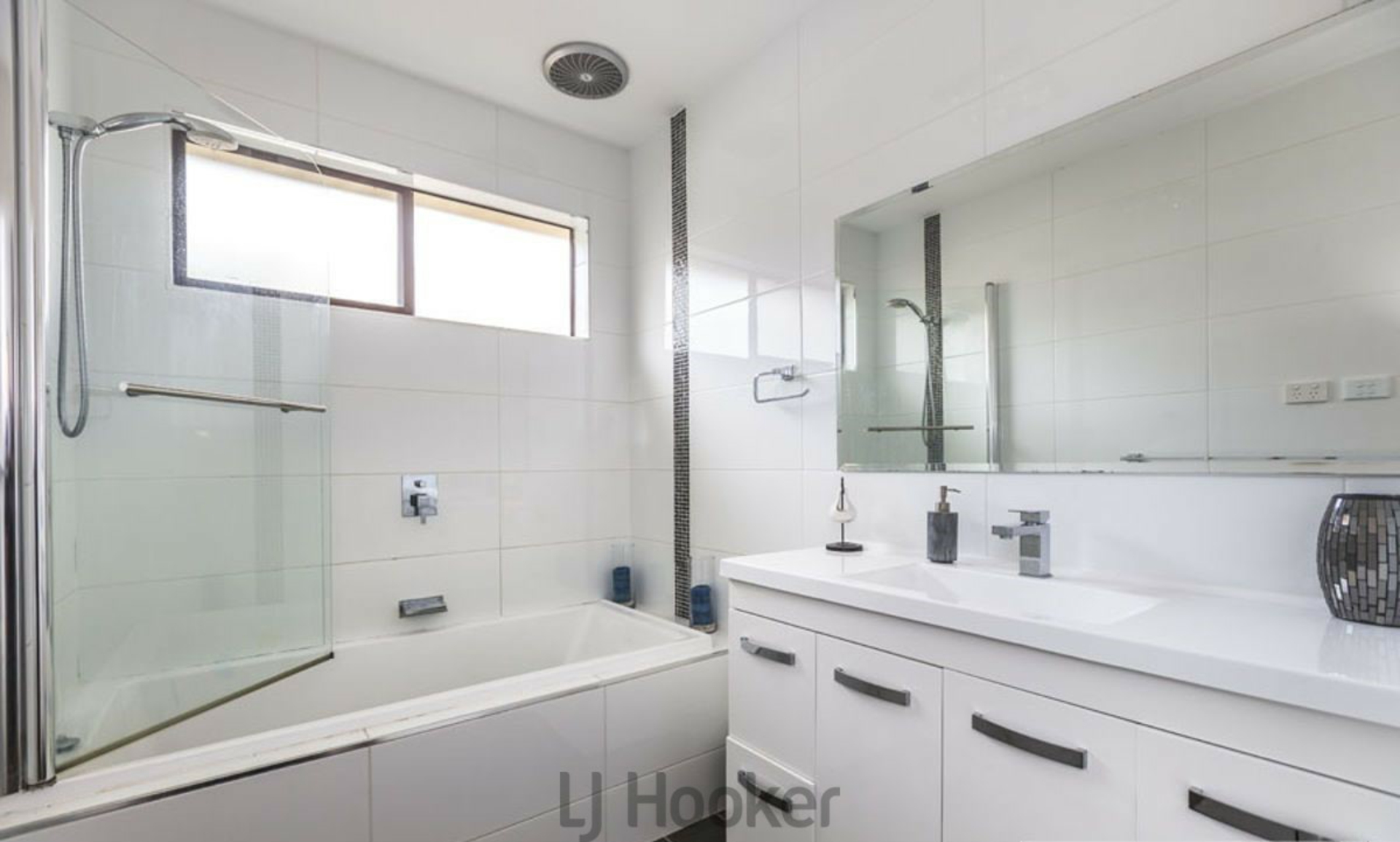 9 Tango Street, MOUNT HUTTON