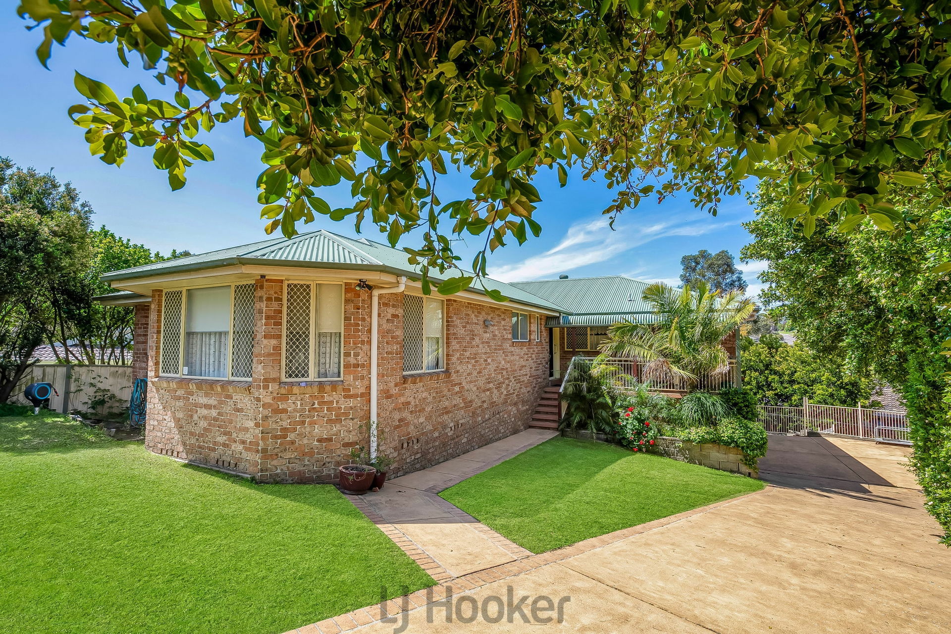 11 Rosebery Avenue, MACQUARIE HILLS