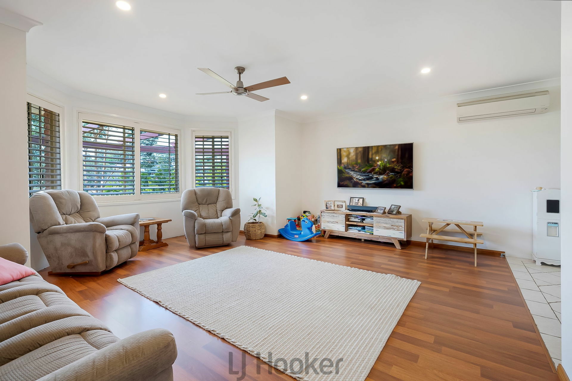 11 Rosebery Avenue, MACQUARIE HILLS