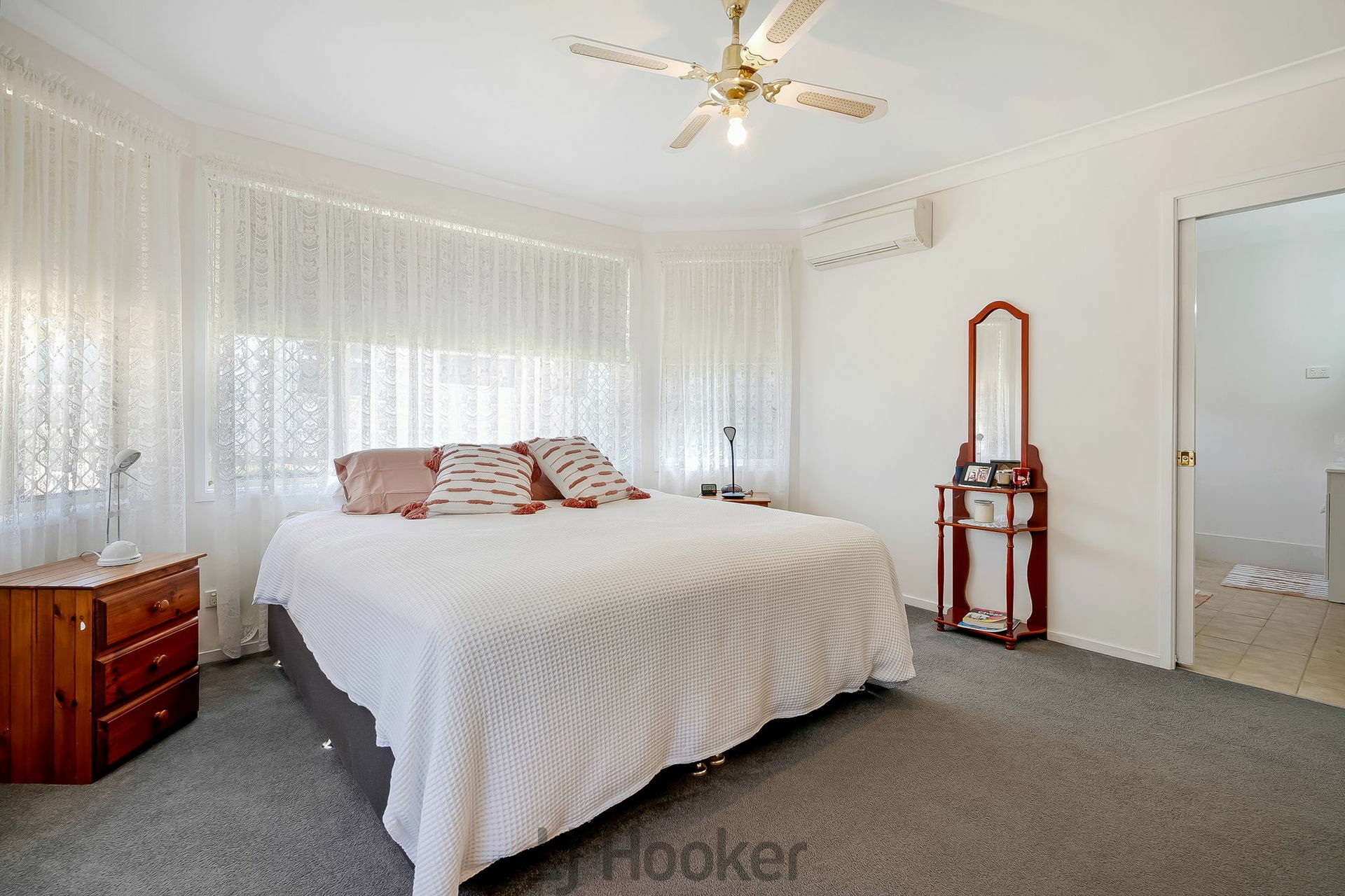 11 Rosebery Avenue, MACQUARIE HILLS