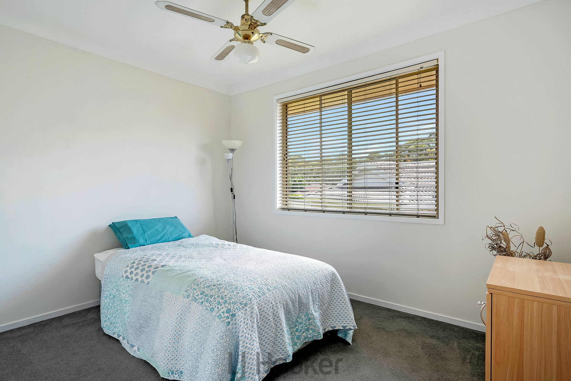 11 Rosebery Avenue, MACQUARIE HILLS