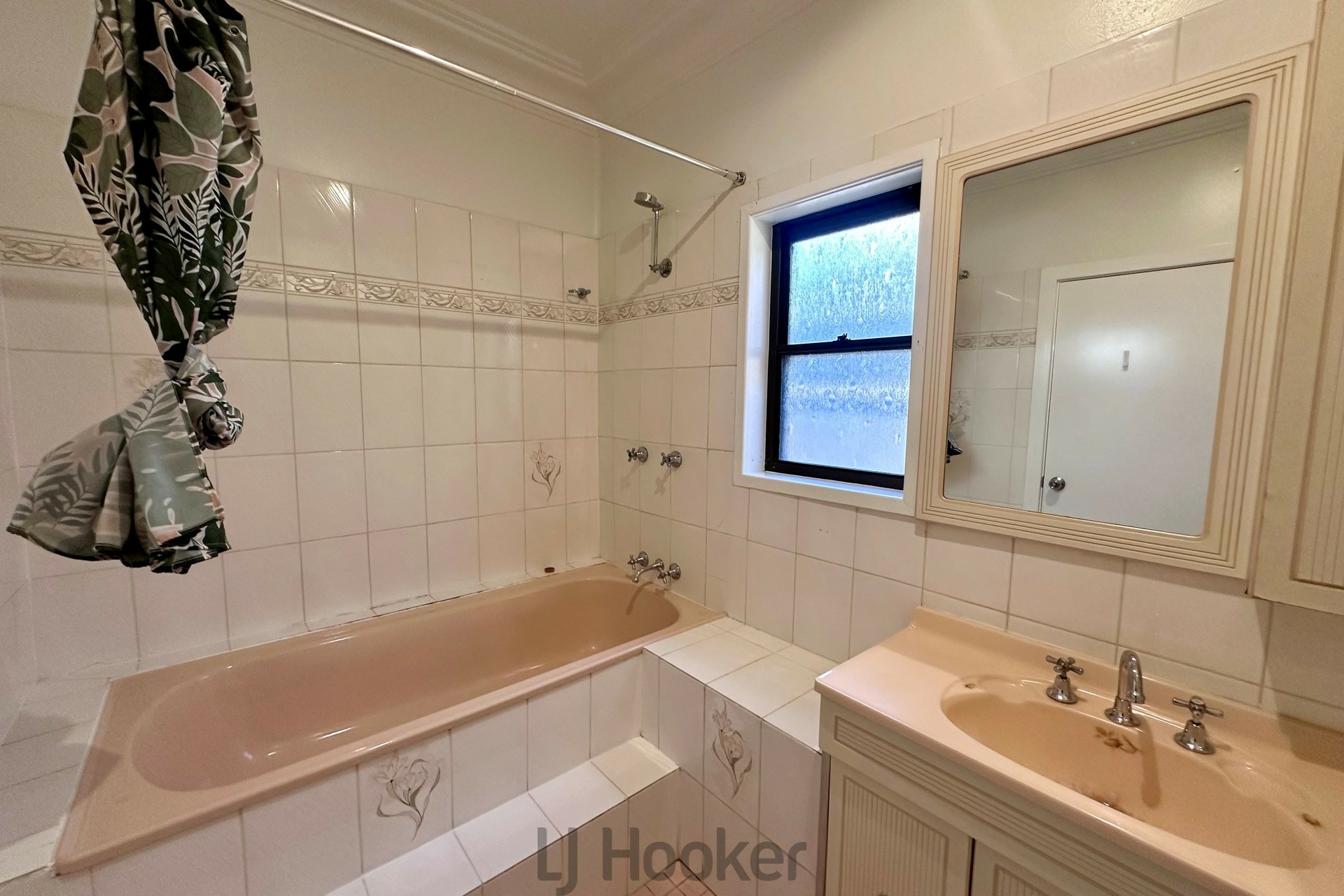 19 Warner Street, WARNERS BAY