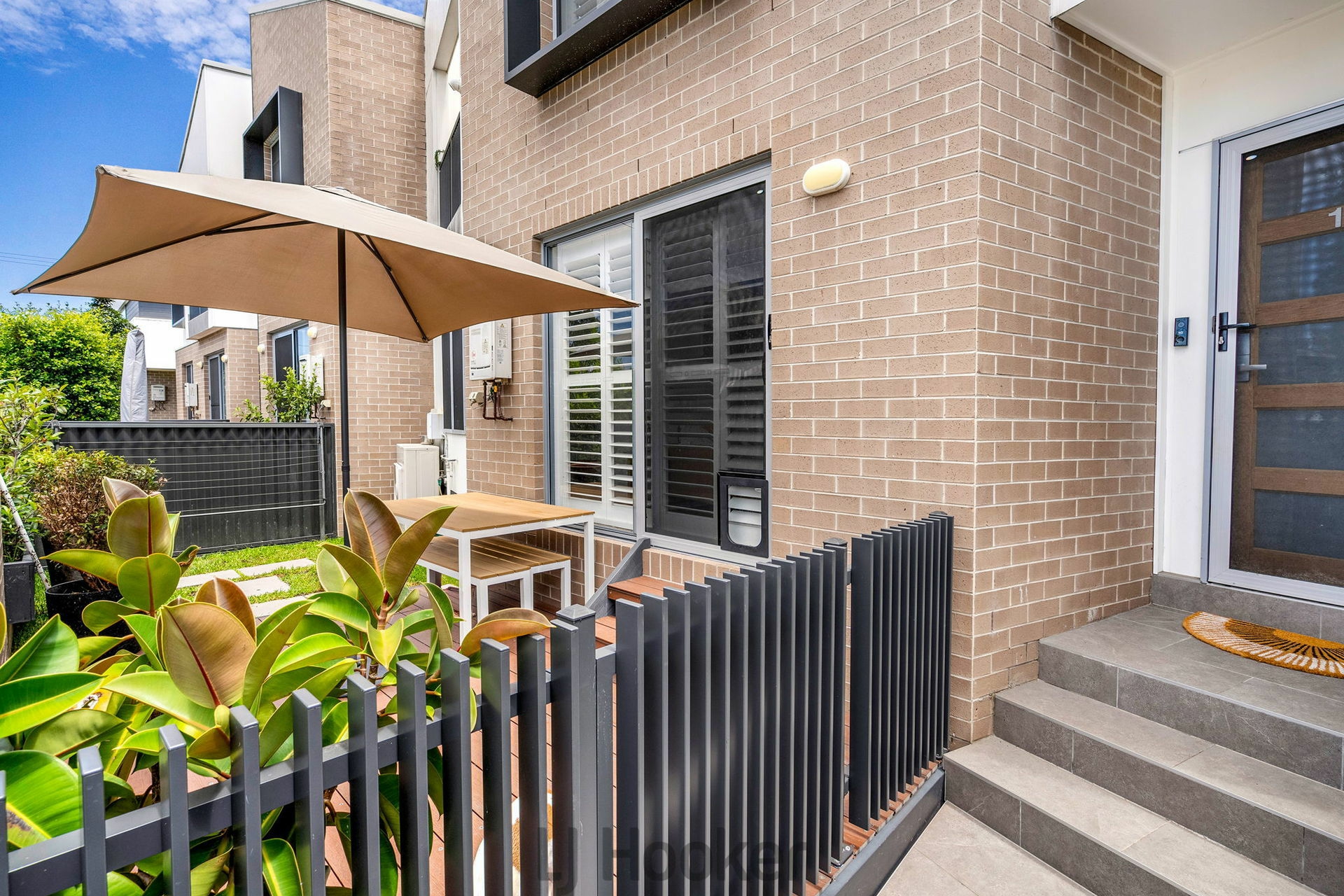 2/122 Hobart Road, NEW LAMBTON