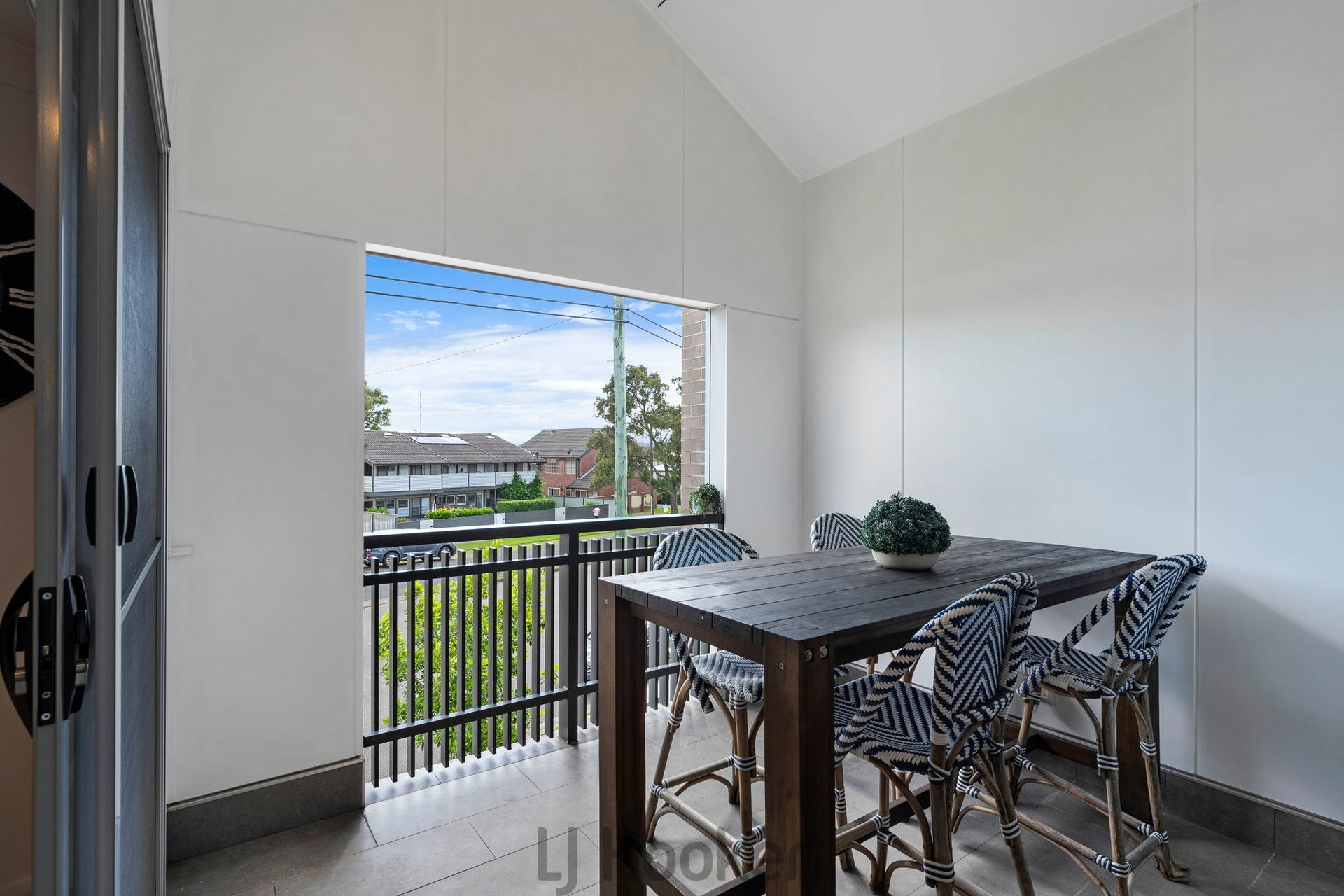 2/122 Hobart Road, NEW LAMBTON