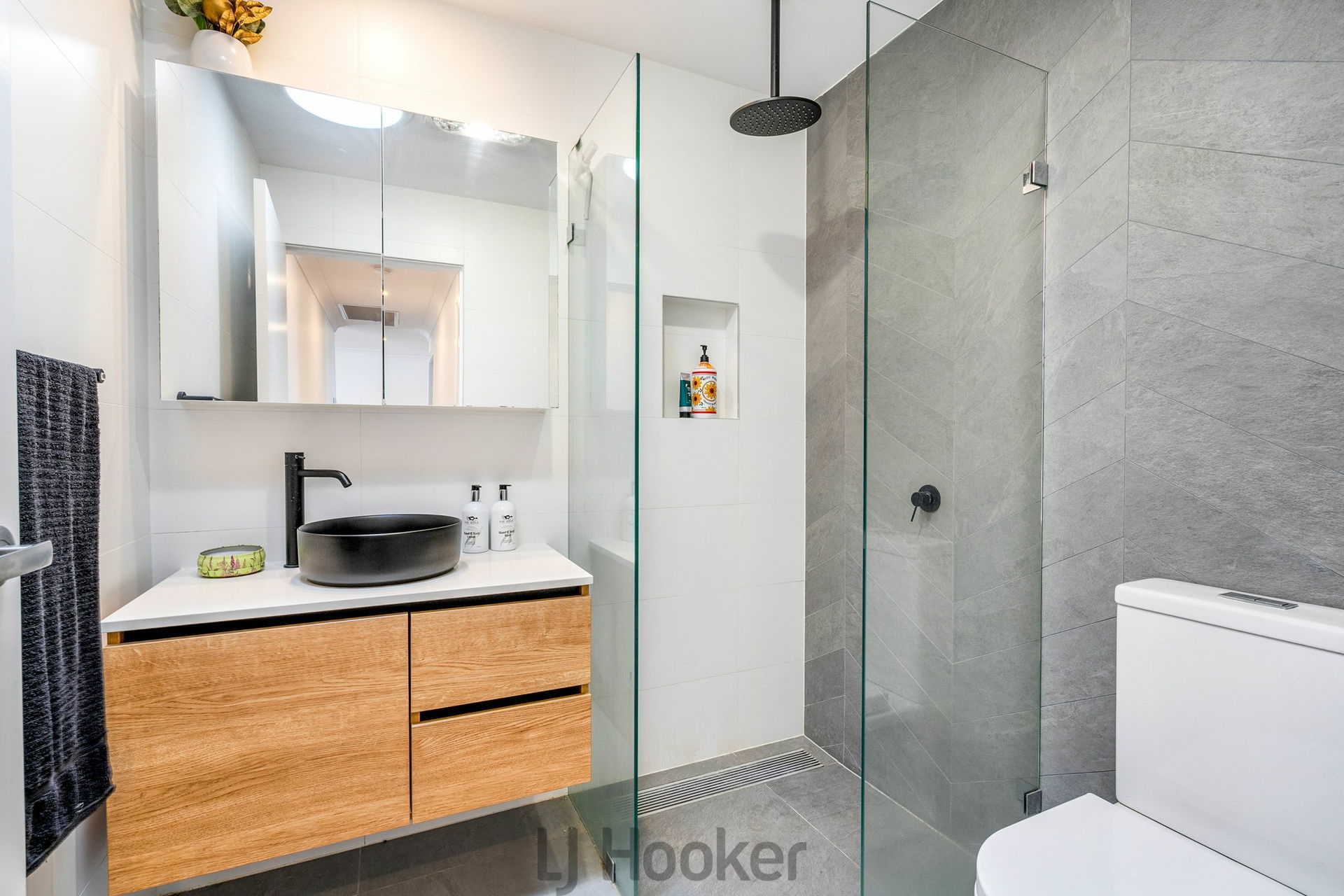 2/122 Hobart Road, NEW LAMBTON