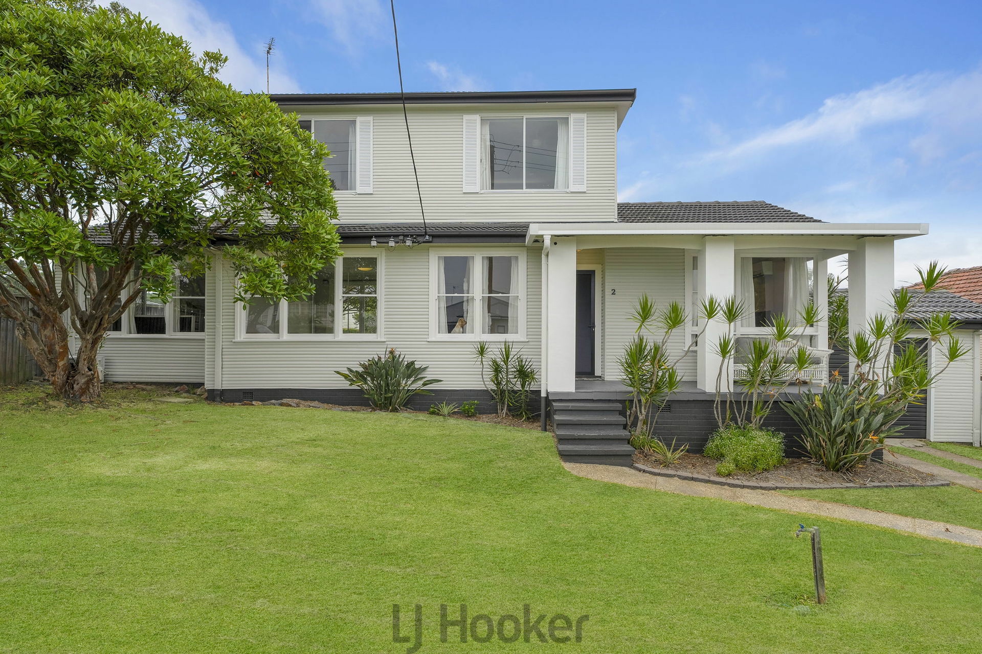 2 Higham Road, Hillsborough
