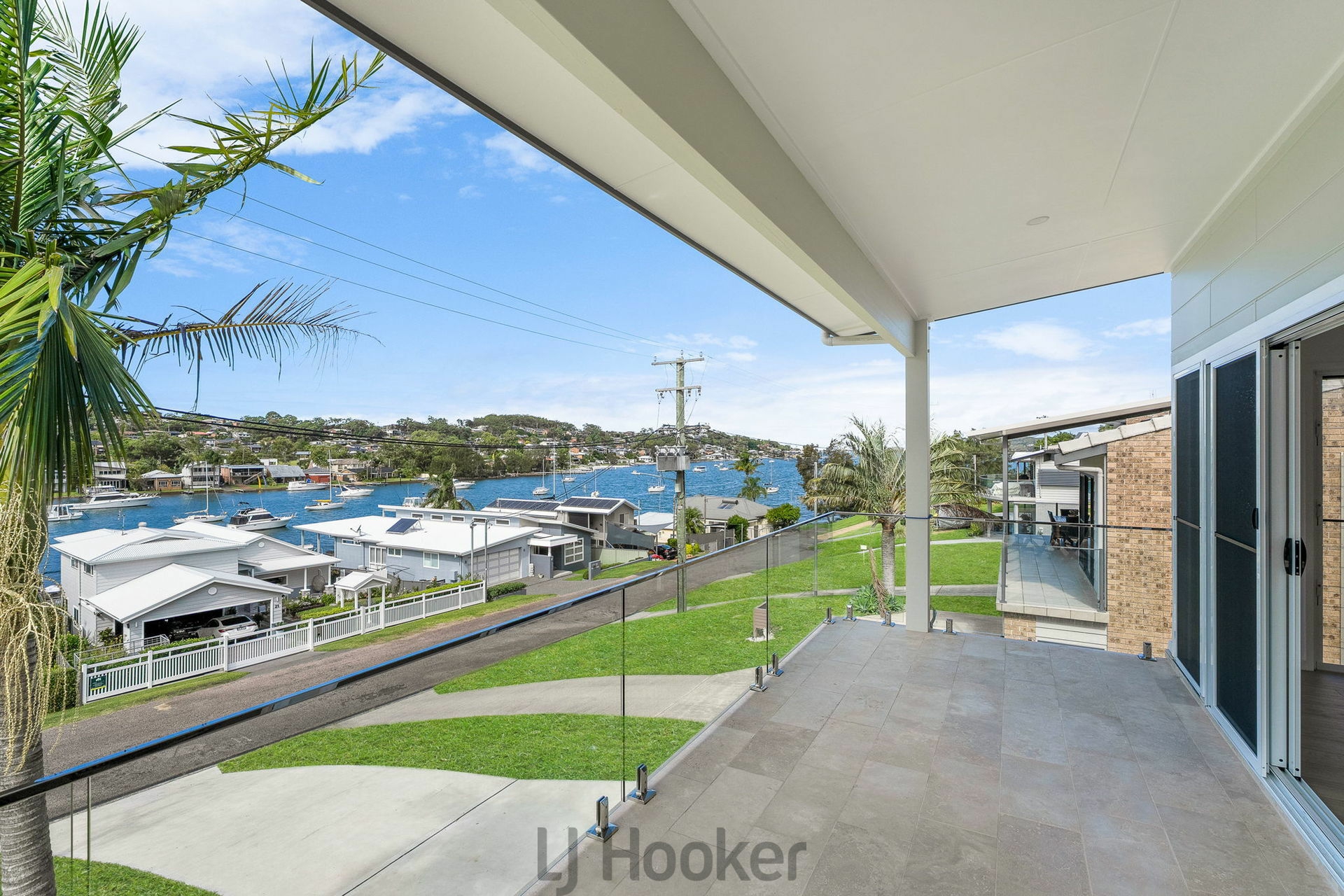 22 Wrexham Circlet, BUTTABA