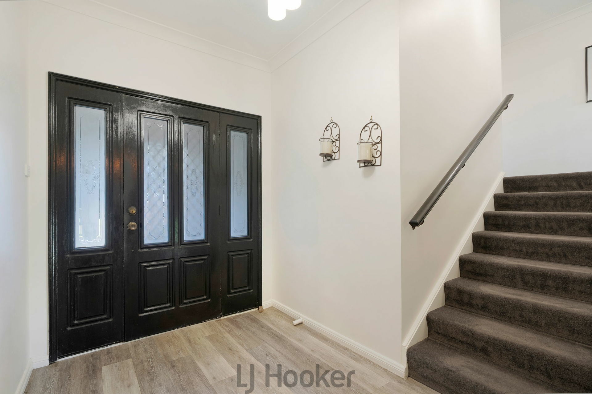 15 Sovereign Close, FLORAVILLE