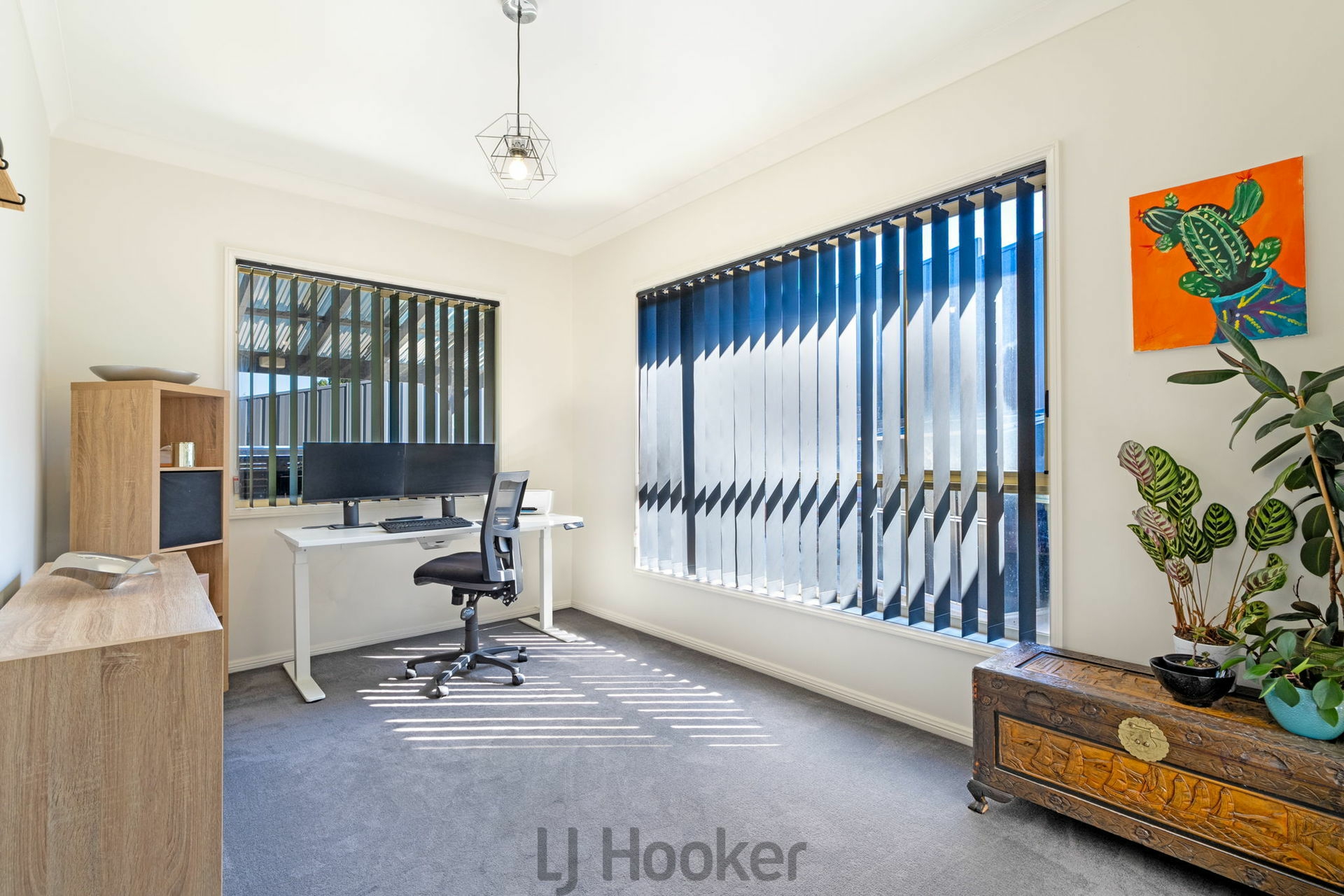 15 Sovereign Close, FLORAVILLE