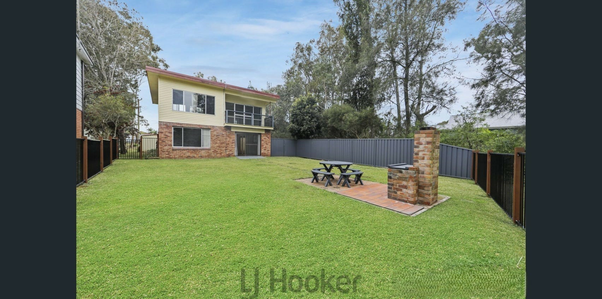 2 Rhodes Parade, WINDERMERE PARK