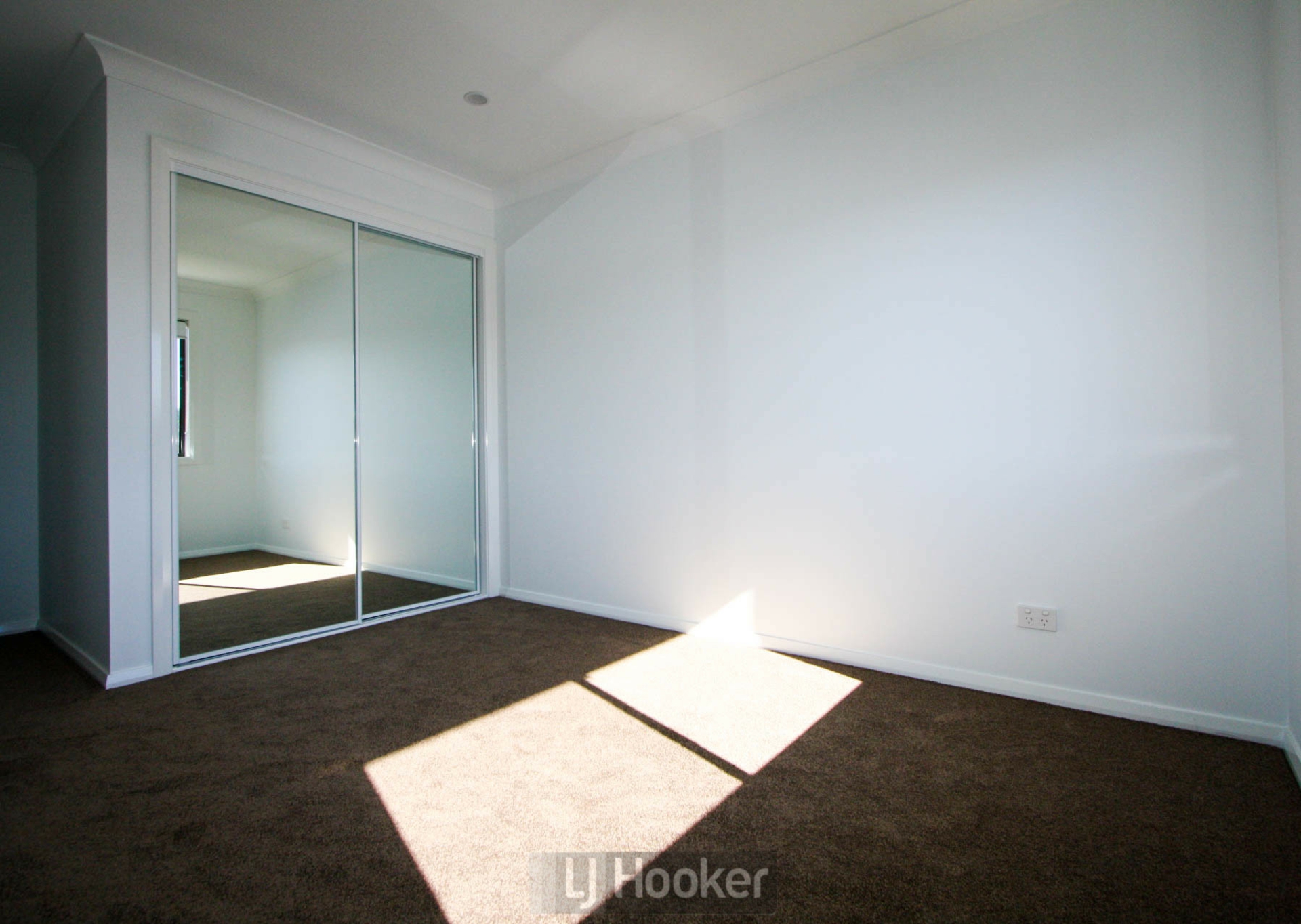 1b/1-3 Lake Street, WARNERS BAY
