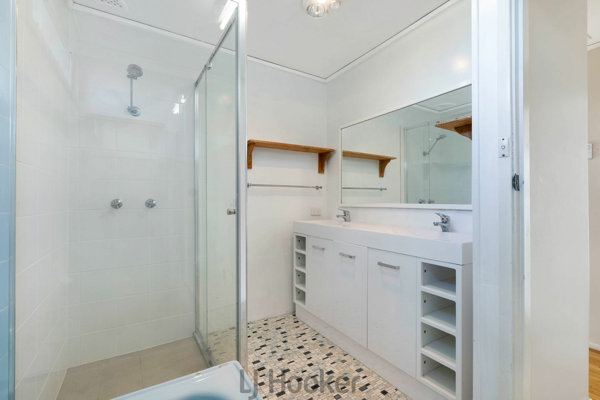 7 Minter Street, VALENTINE