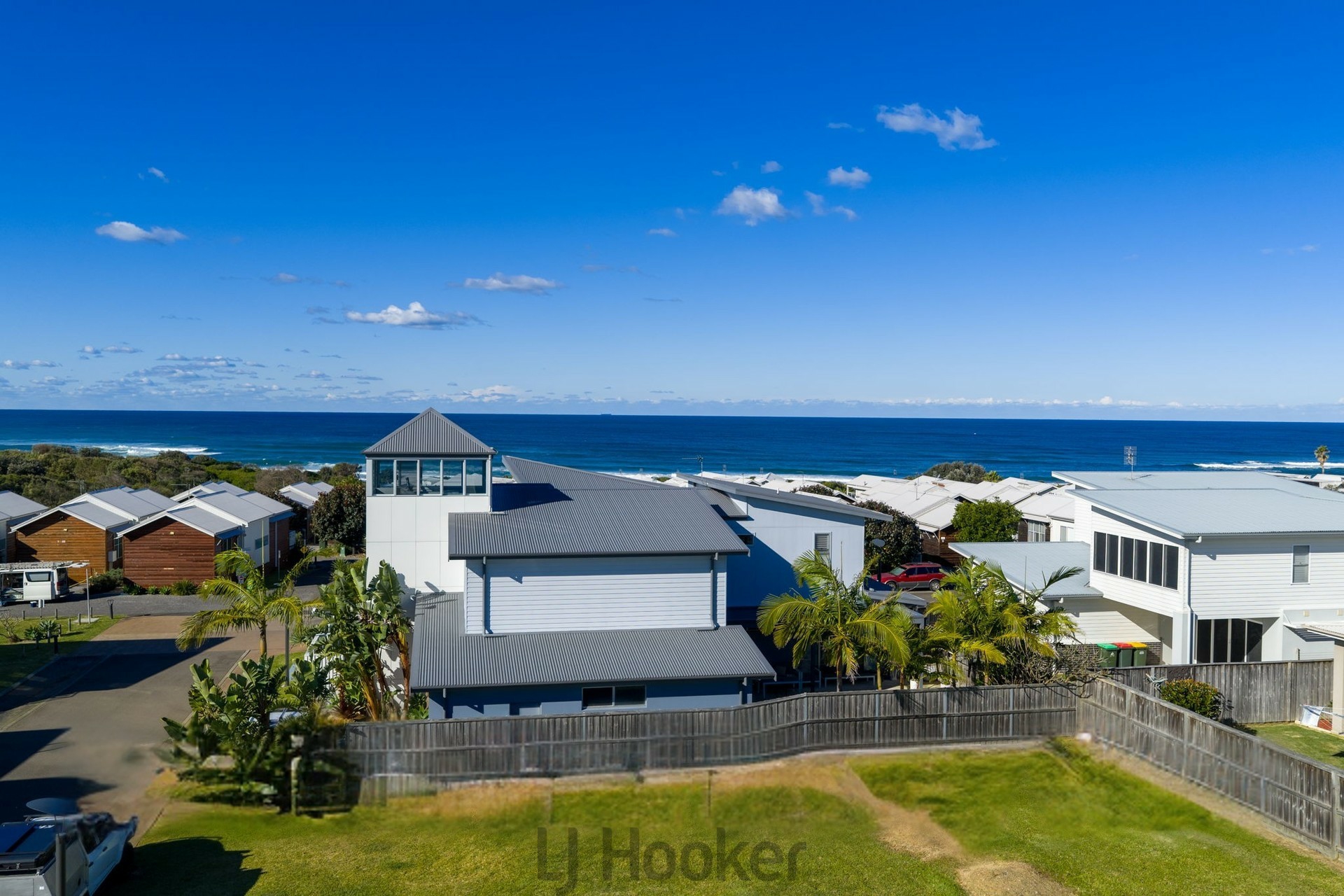 12 Village Grove, CAVES BEACH